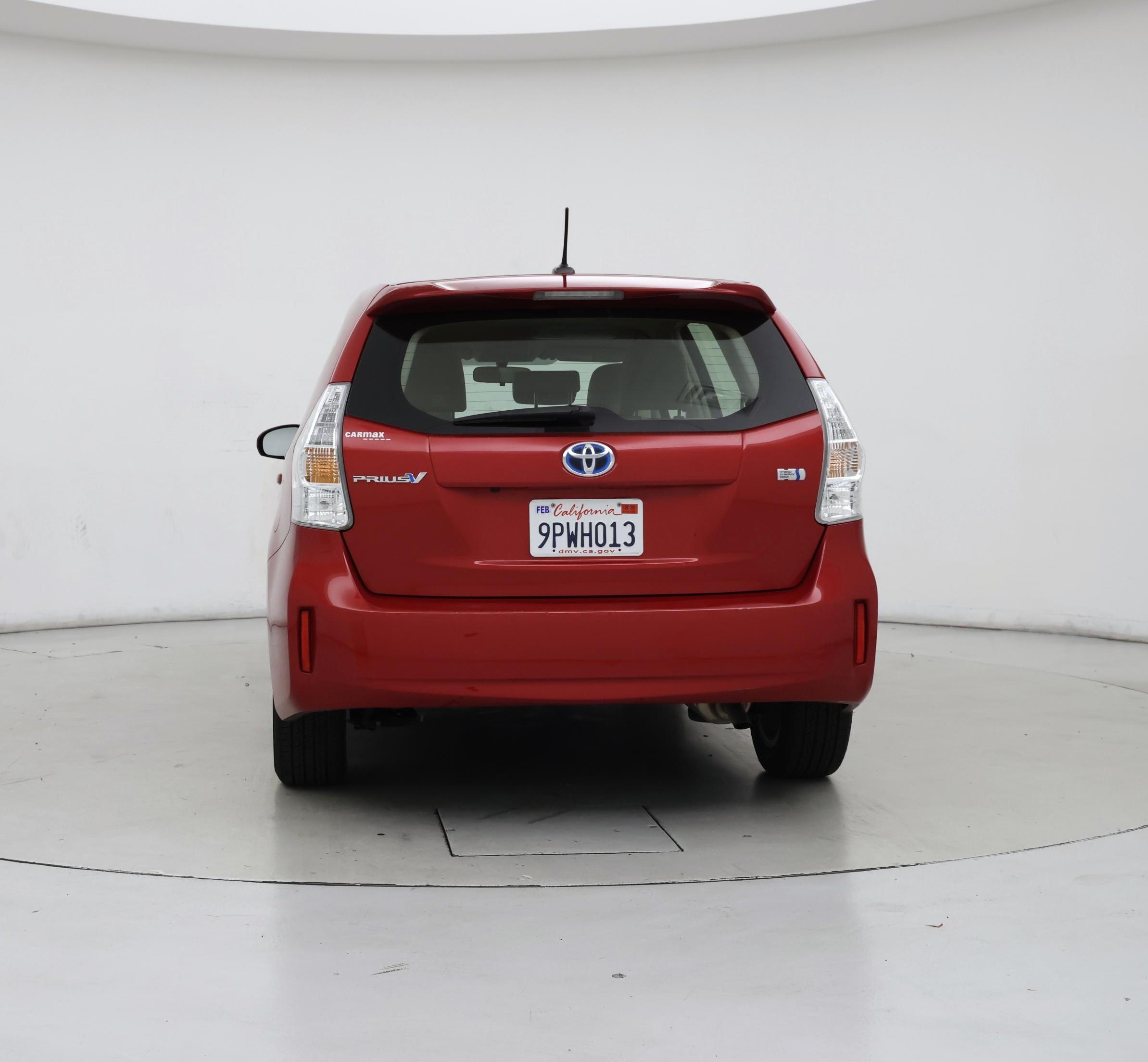 Thumbnail: 2014 Toyota Prius v - 6