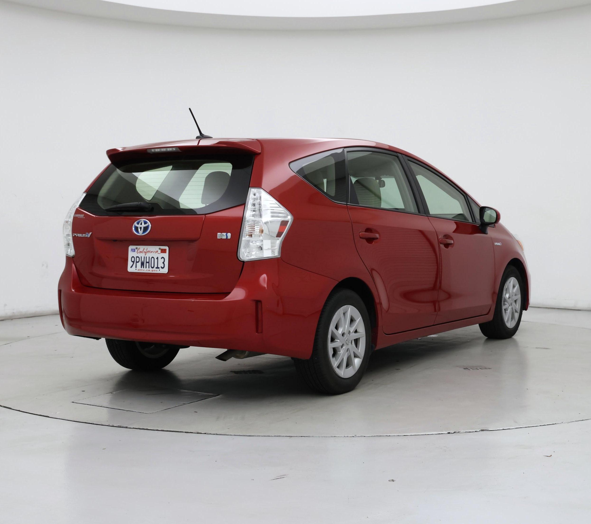 Thumbnail: 2014 Toyota Prius v - 8