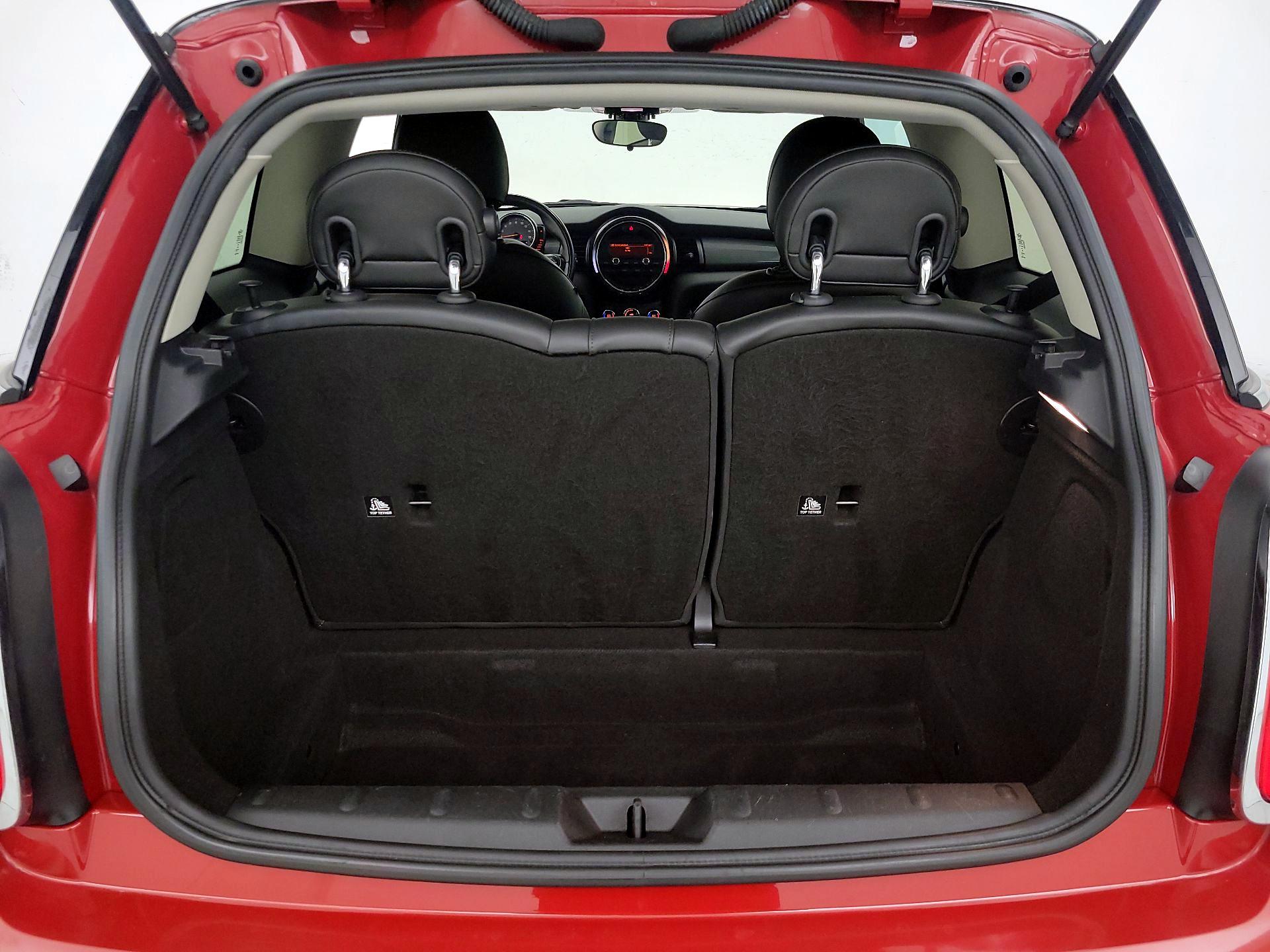 Thumbnail: 2015 MINI Cooper Hardtop - 18