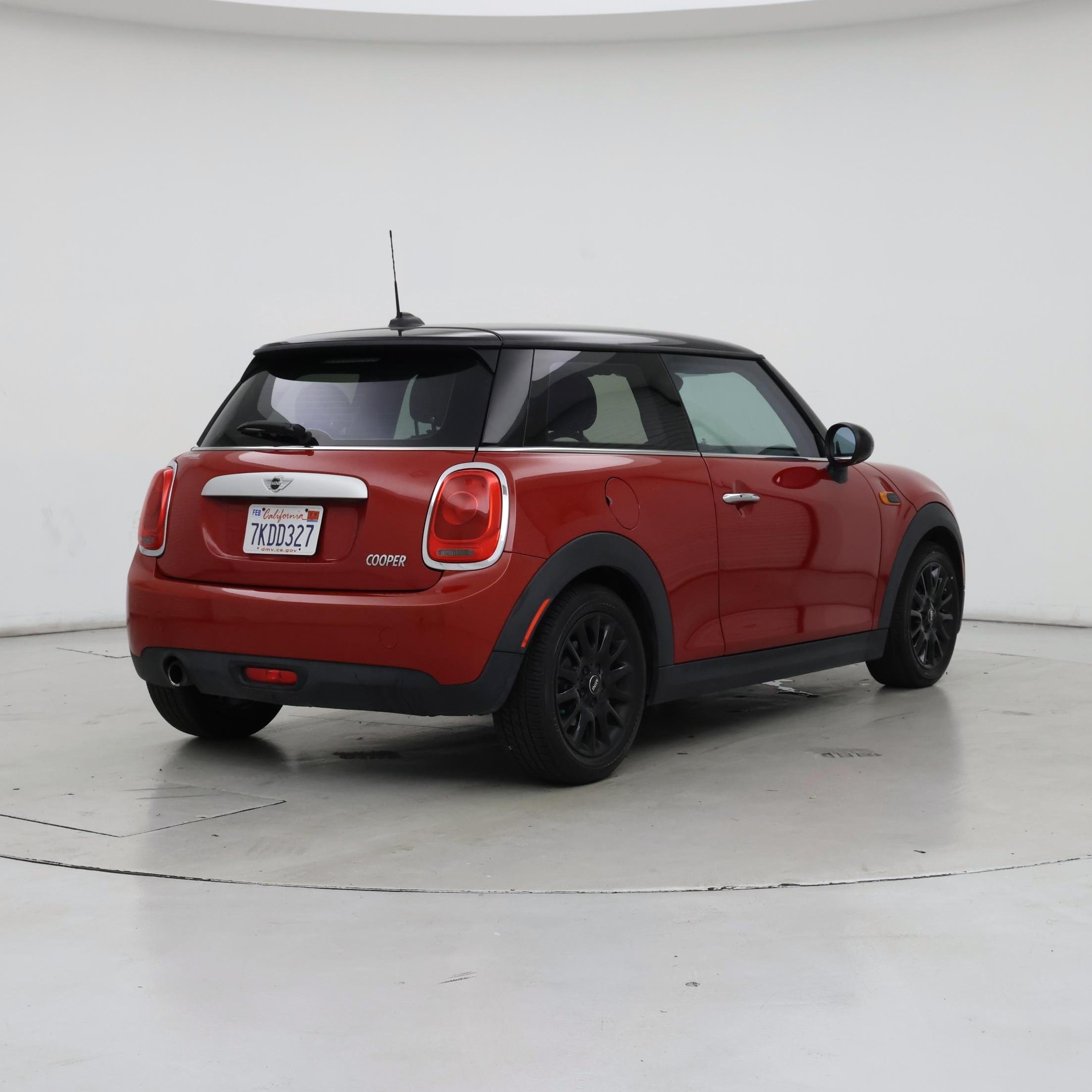 Thumbnail: 2015 MINI Cooper Hardtop - 8
