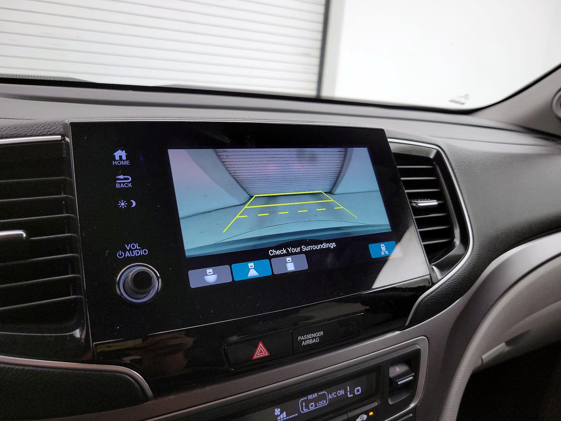Thumbnail: 2019 Honda Pilot - 14