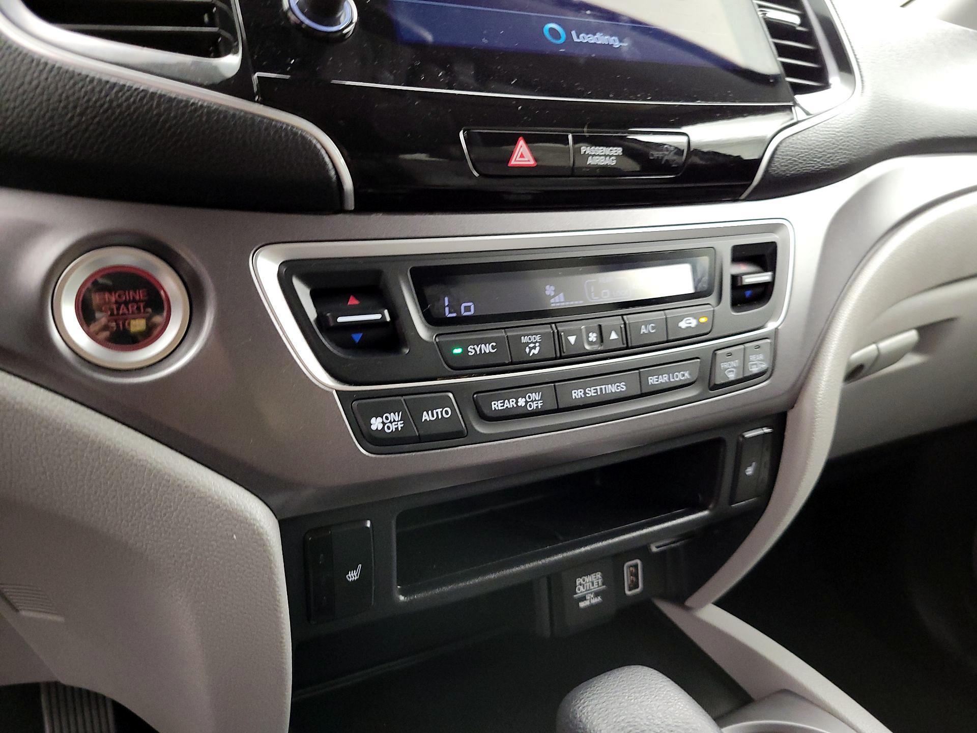 Thumbnail: 2019 Honda Pilot - 16
