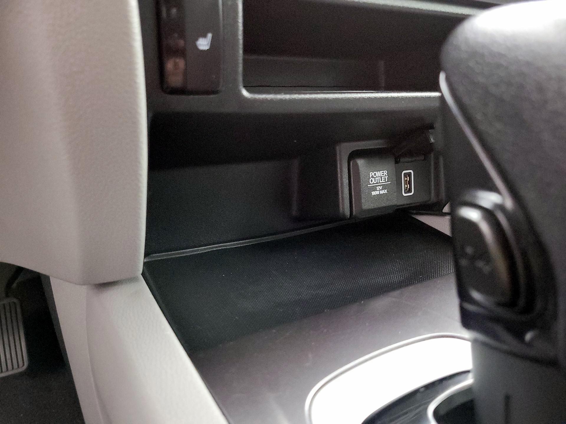 Thumbnail: 2019 Honda Pilot - 18