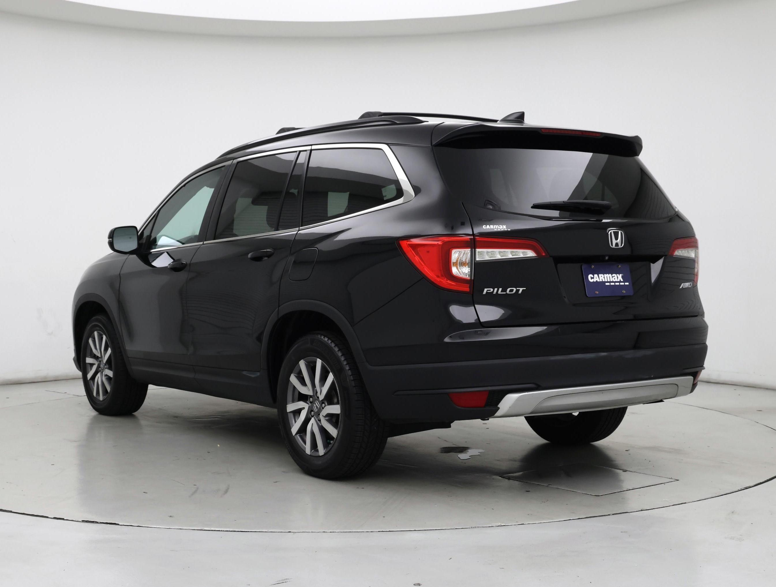 Thumbnail: 2019 Honda Pilot - 2