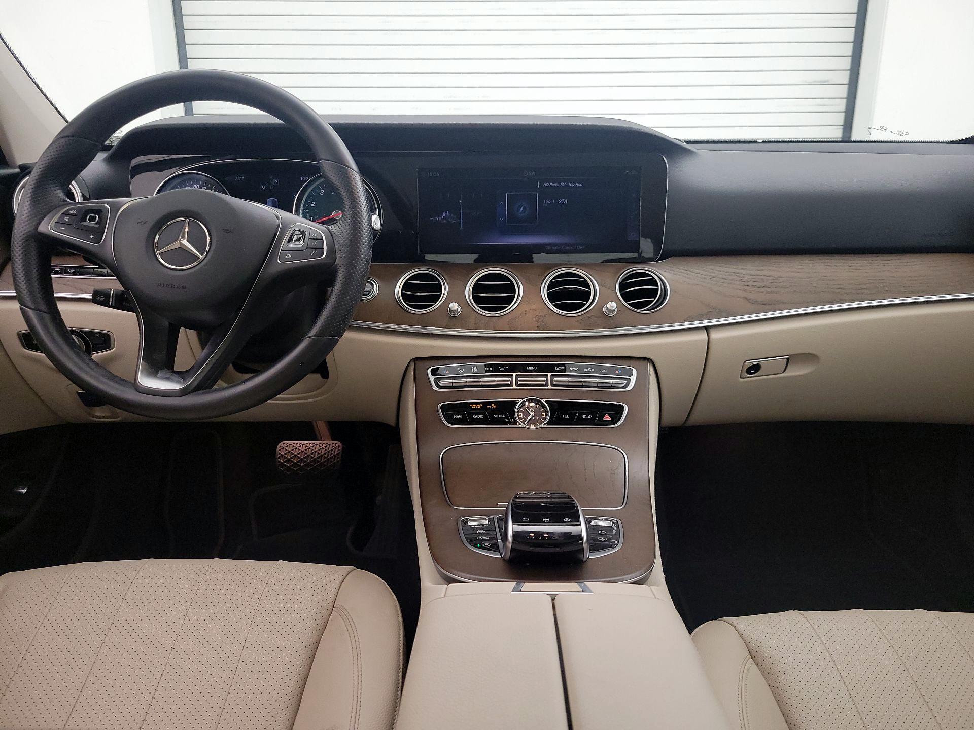 Thumbnail: 2018 Mercedes-Benz E-Class - 9