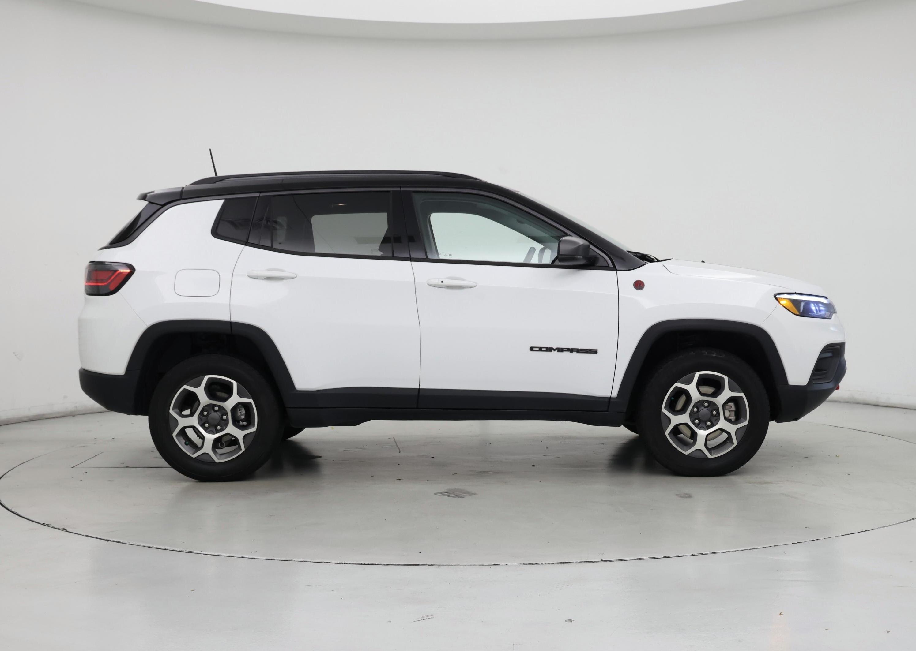 Thumbnail: 2022 Jeep Compass - 7