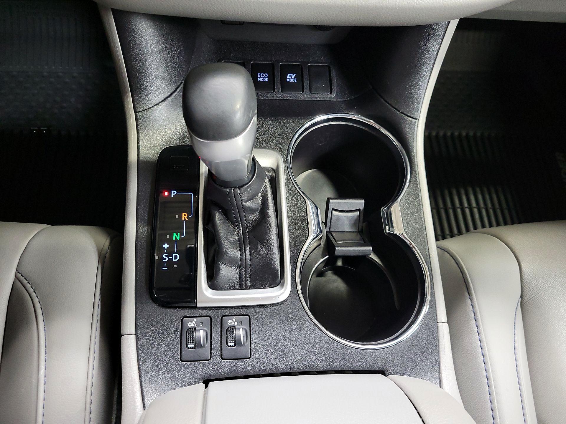 Thumbnail: 2019 Toyota Highlander - 18
