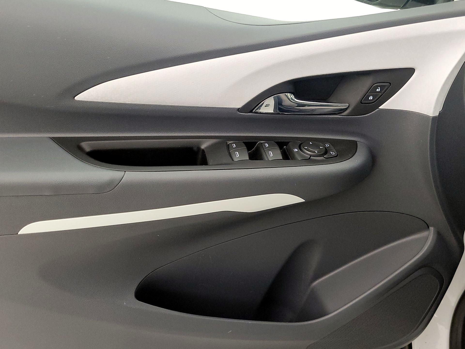 Thumbnail: 2021 Chevrolet Bolt EV - 12