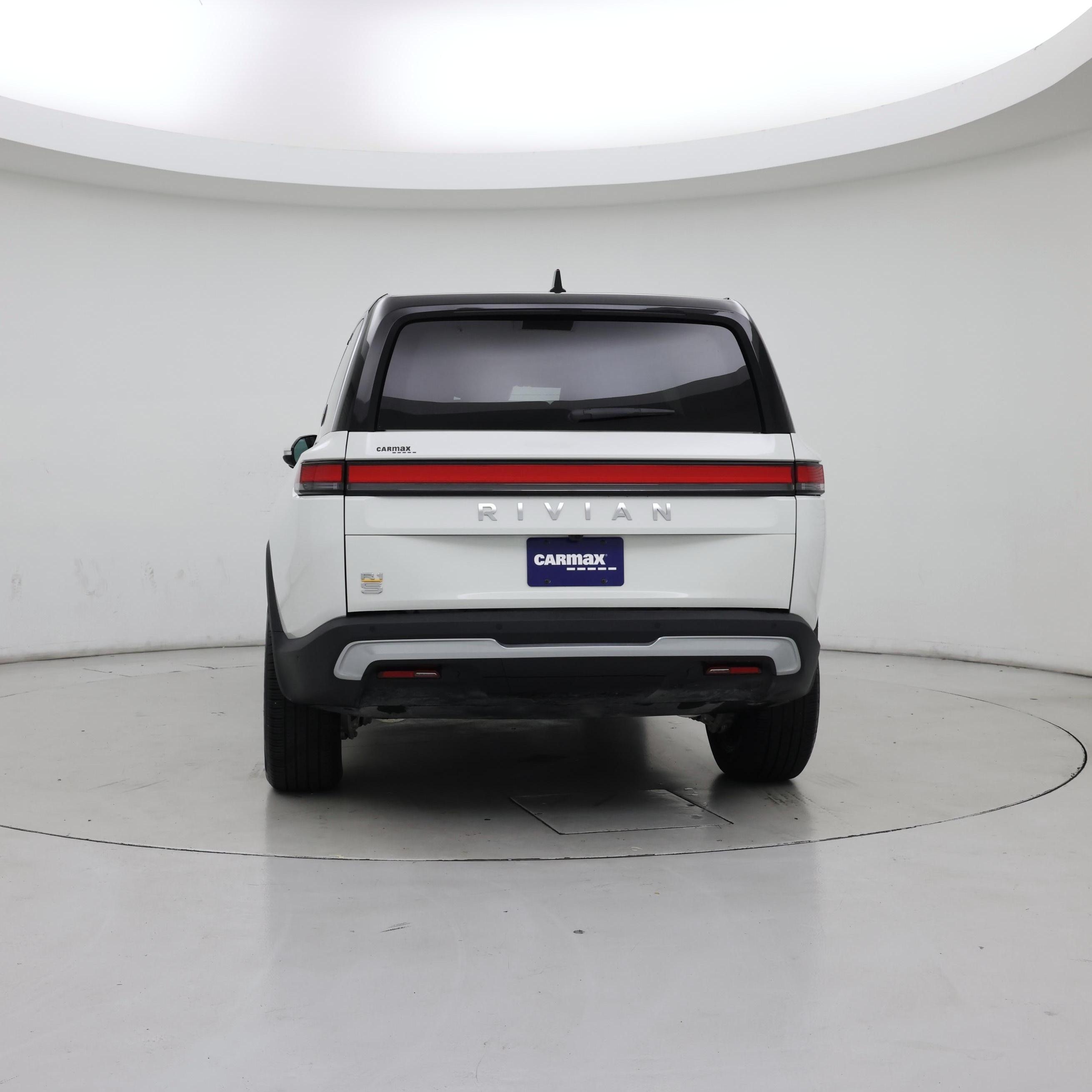 Thumbnail: 2024 Rivian R1S - 6