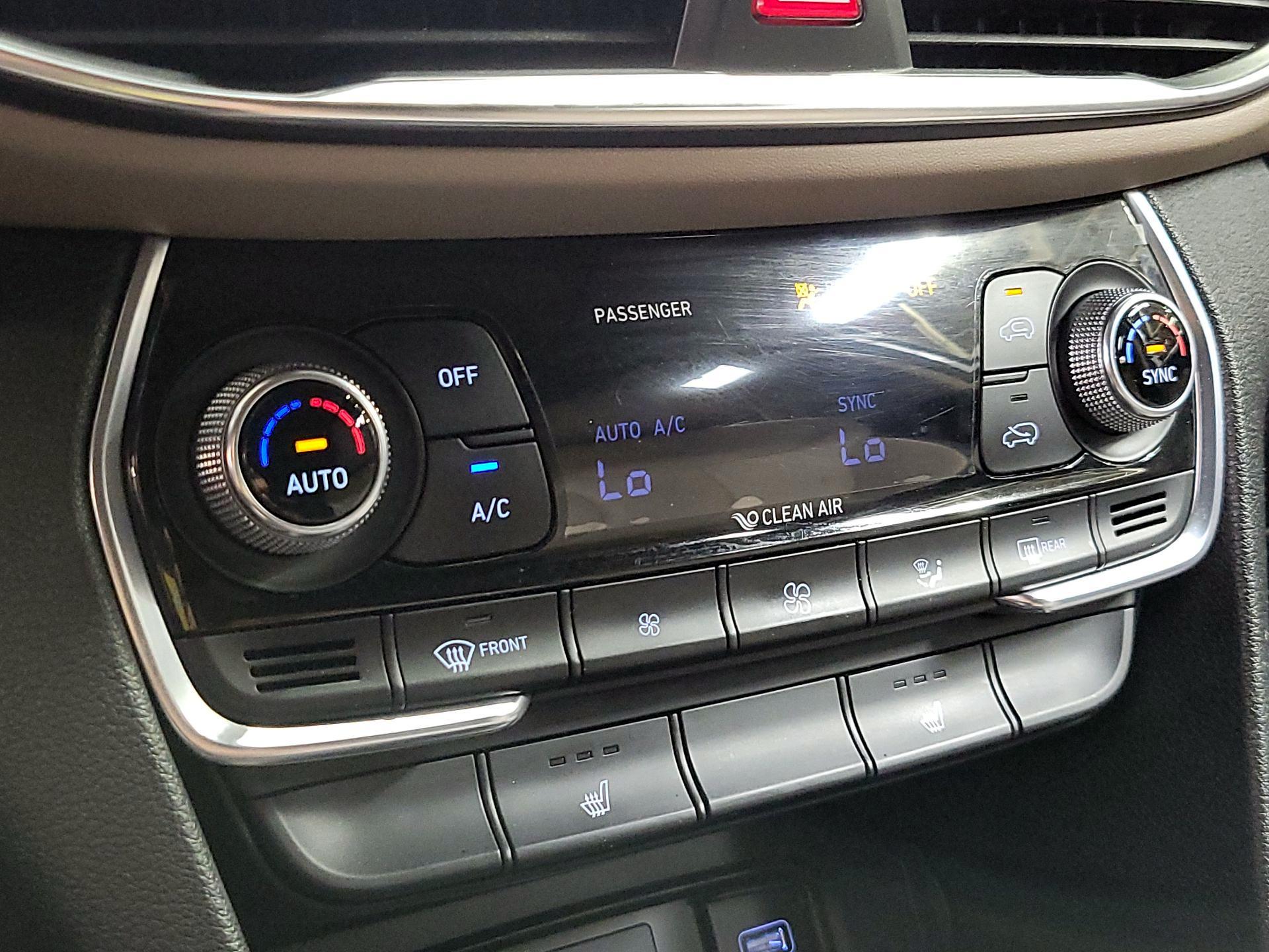 Thumbnail: 2019 Hyundai Santa Fe - 16