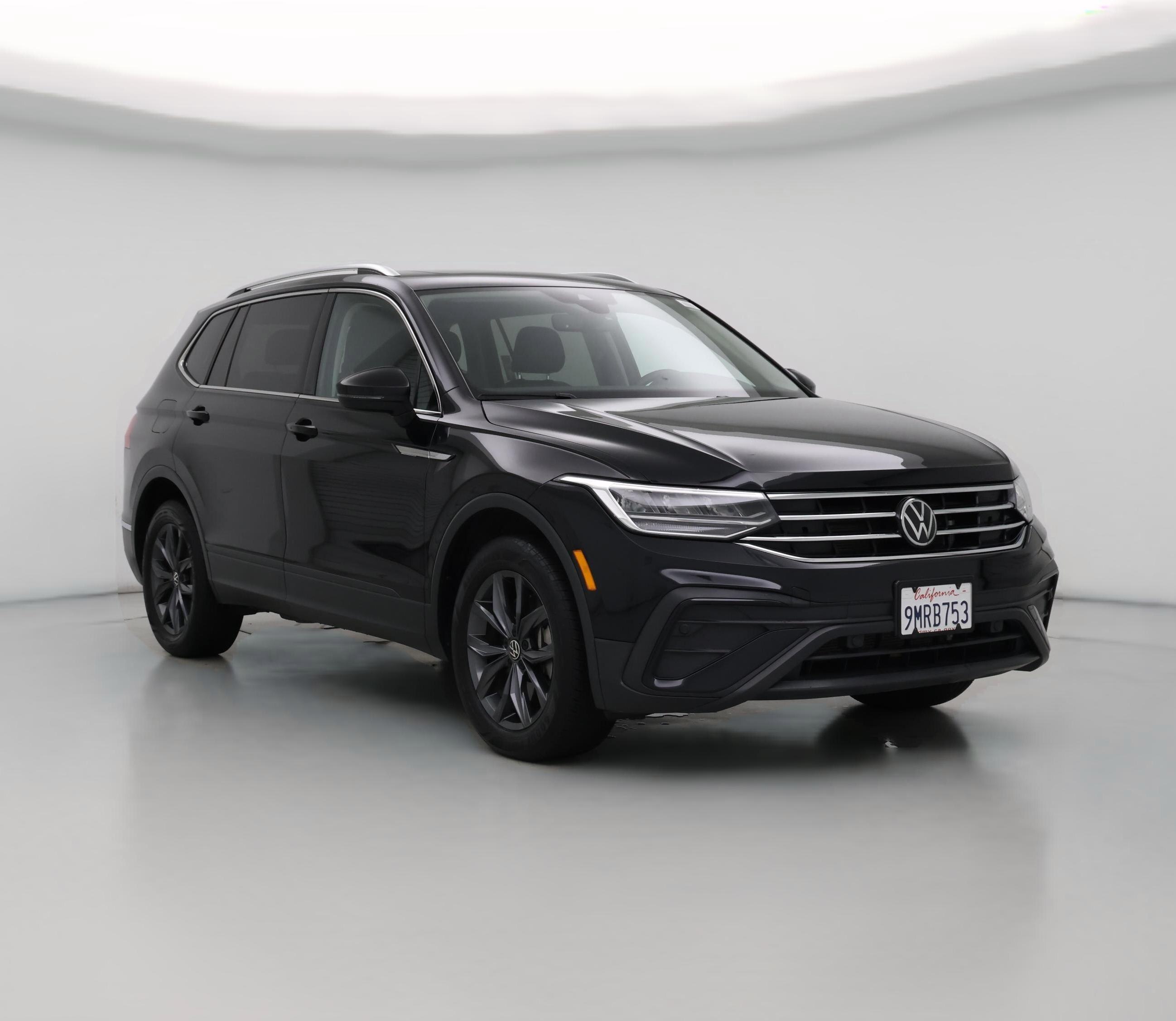 Thumbnail: 2022 Volkswagen Tiguan - 1
