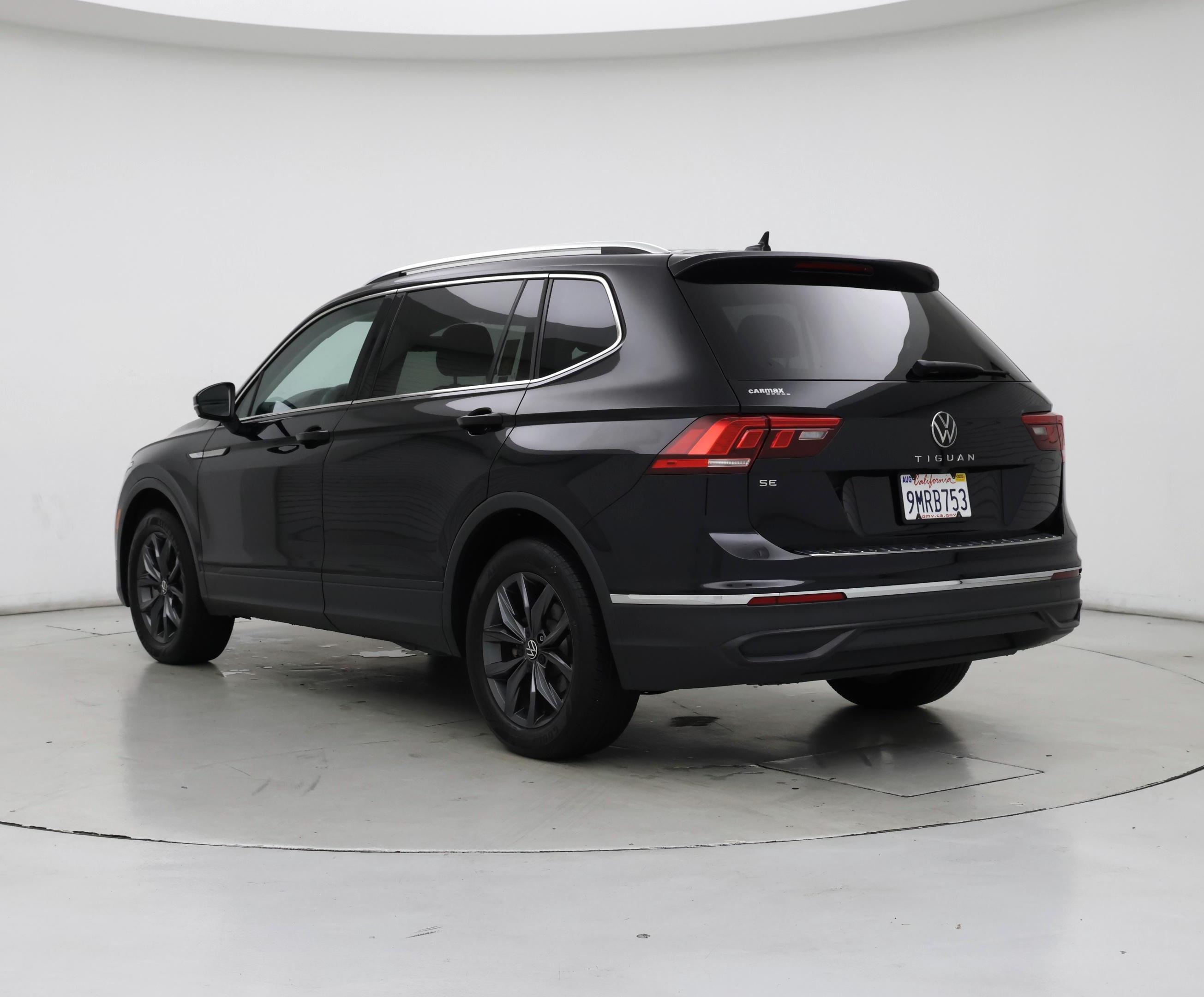 Thumbnail: 2022 Volkswagen Tiguan - 2