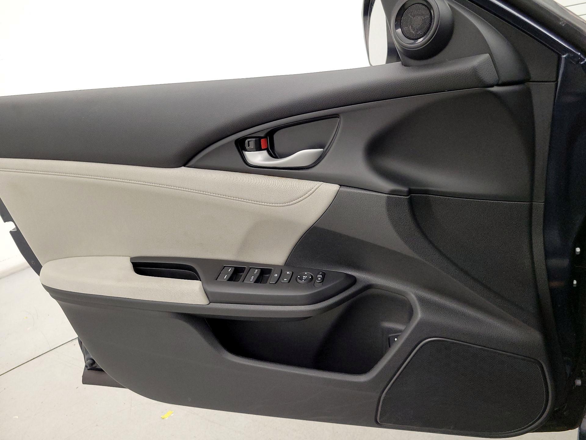 Thumbnail: 2022 Honda Insight - 12
