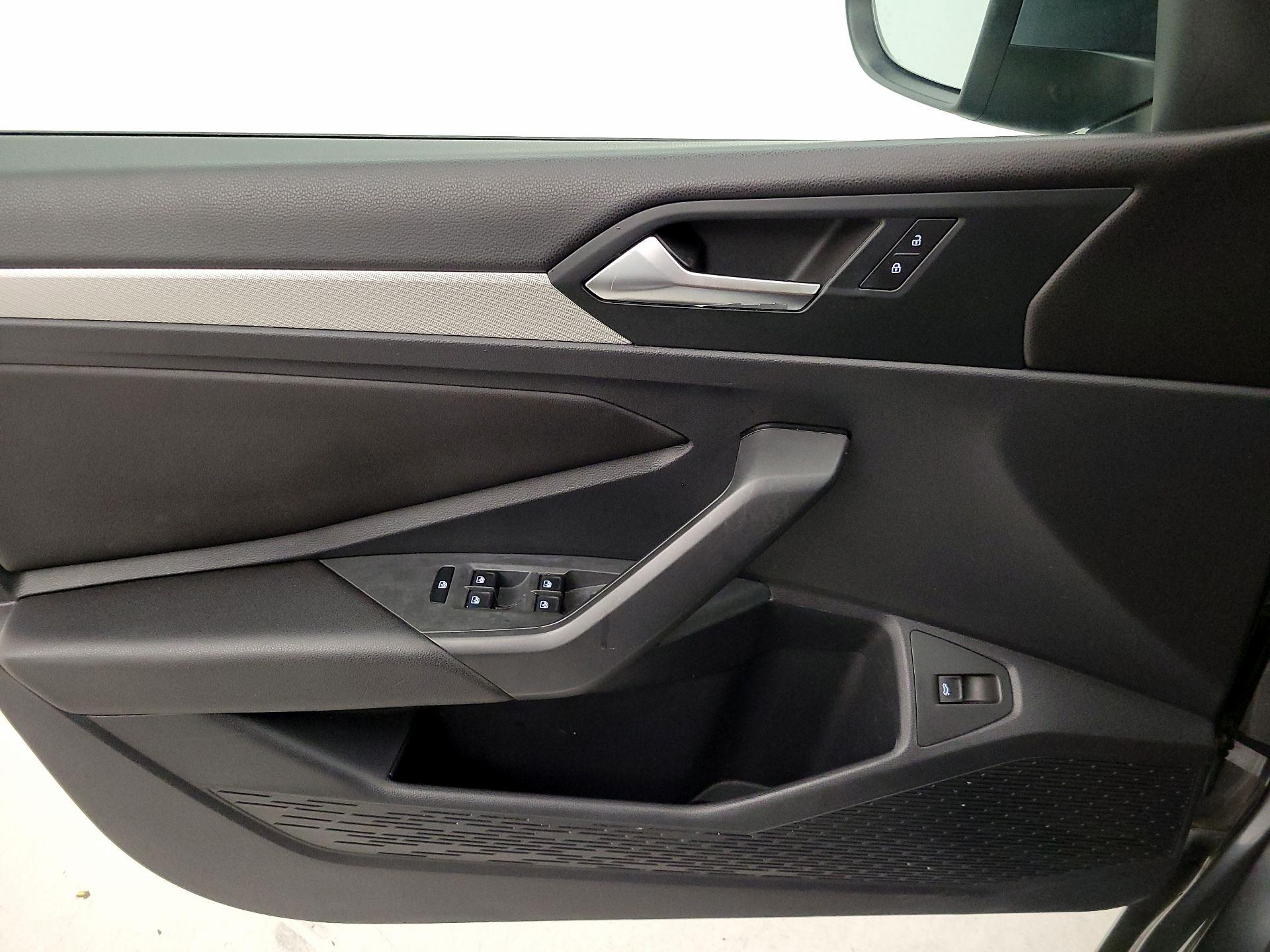 Thumbnail: 2019 Volkswagen Jetta - 12