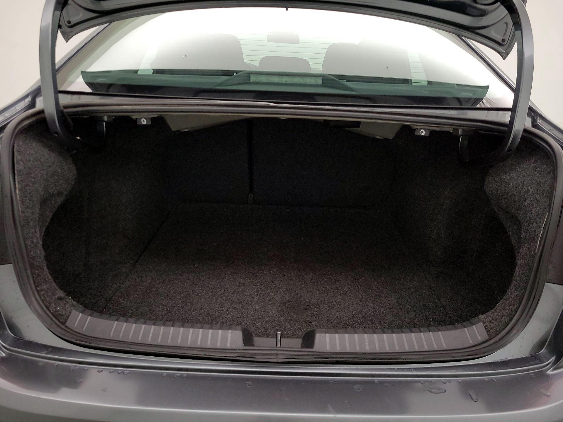 Thumbnail: 2019 Volkswagen Jetta - 20