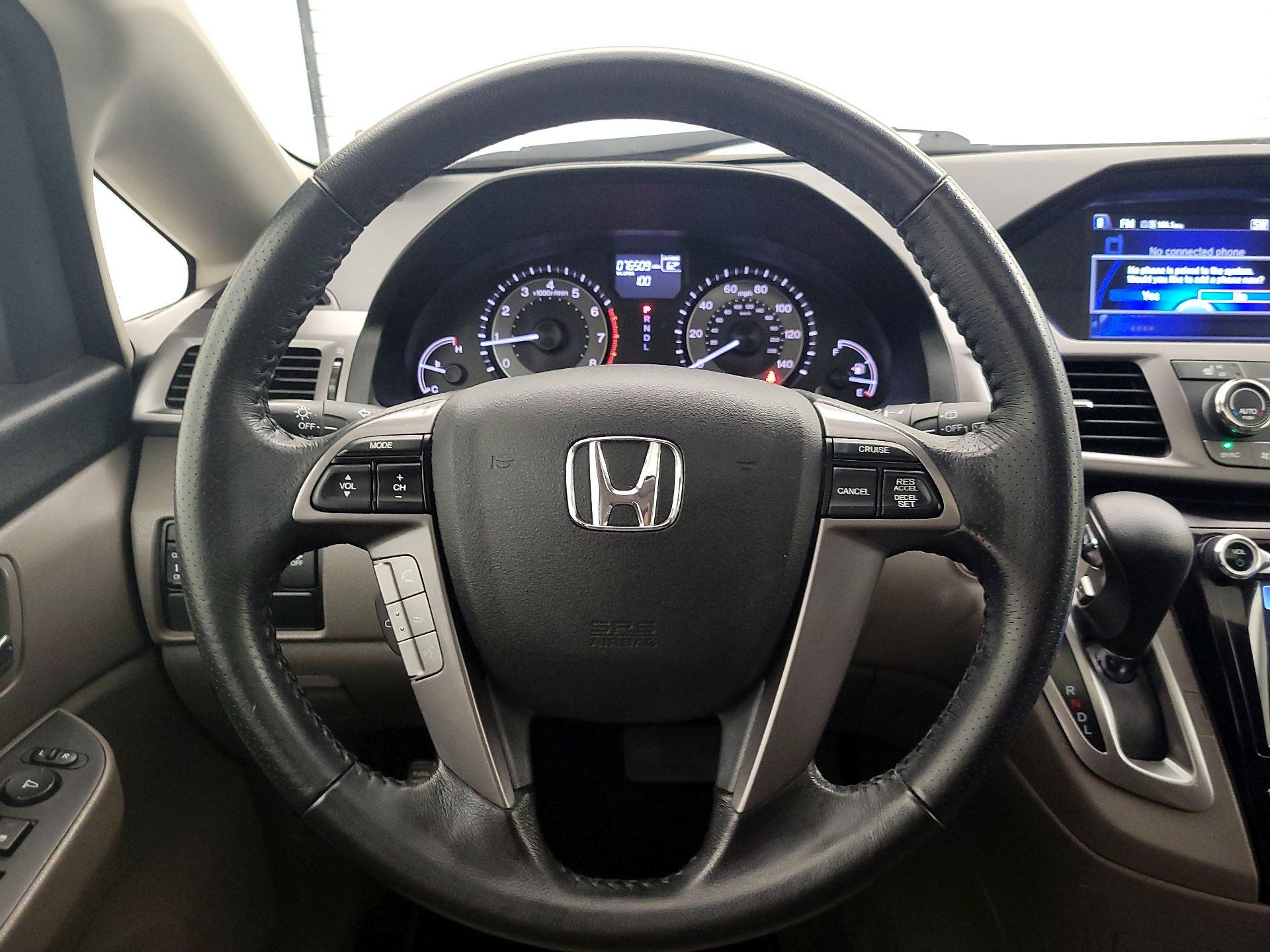 Thumbnail: 2014 Honda Odyssey - 10