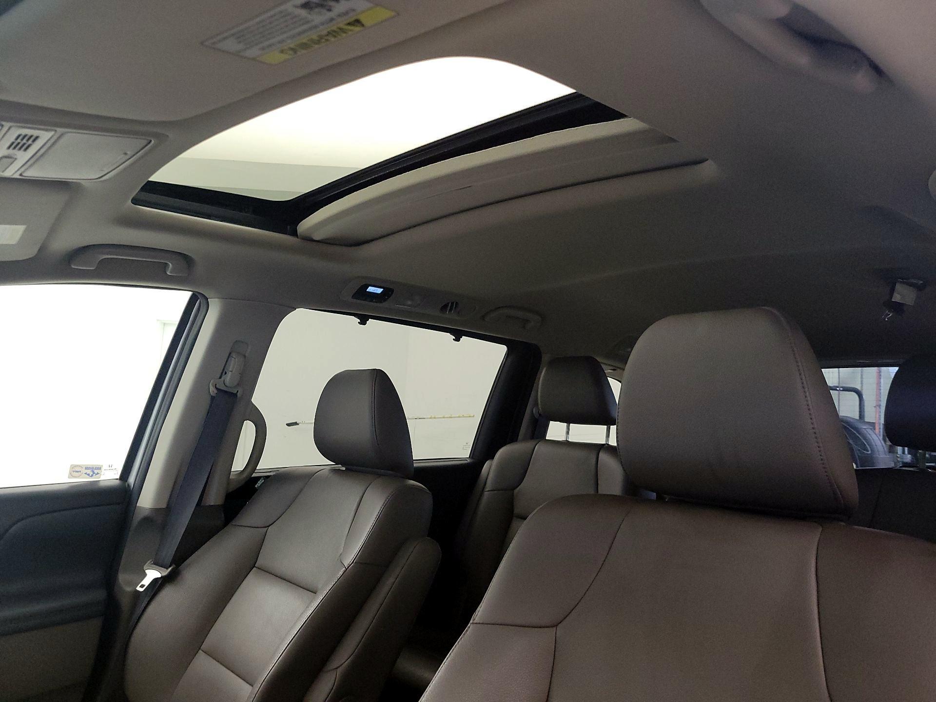 Thumbnail: 2014 Honda Odyssey - 19