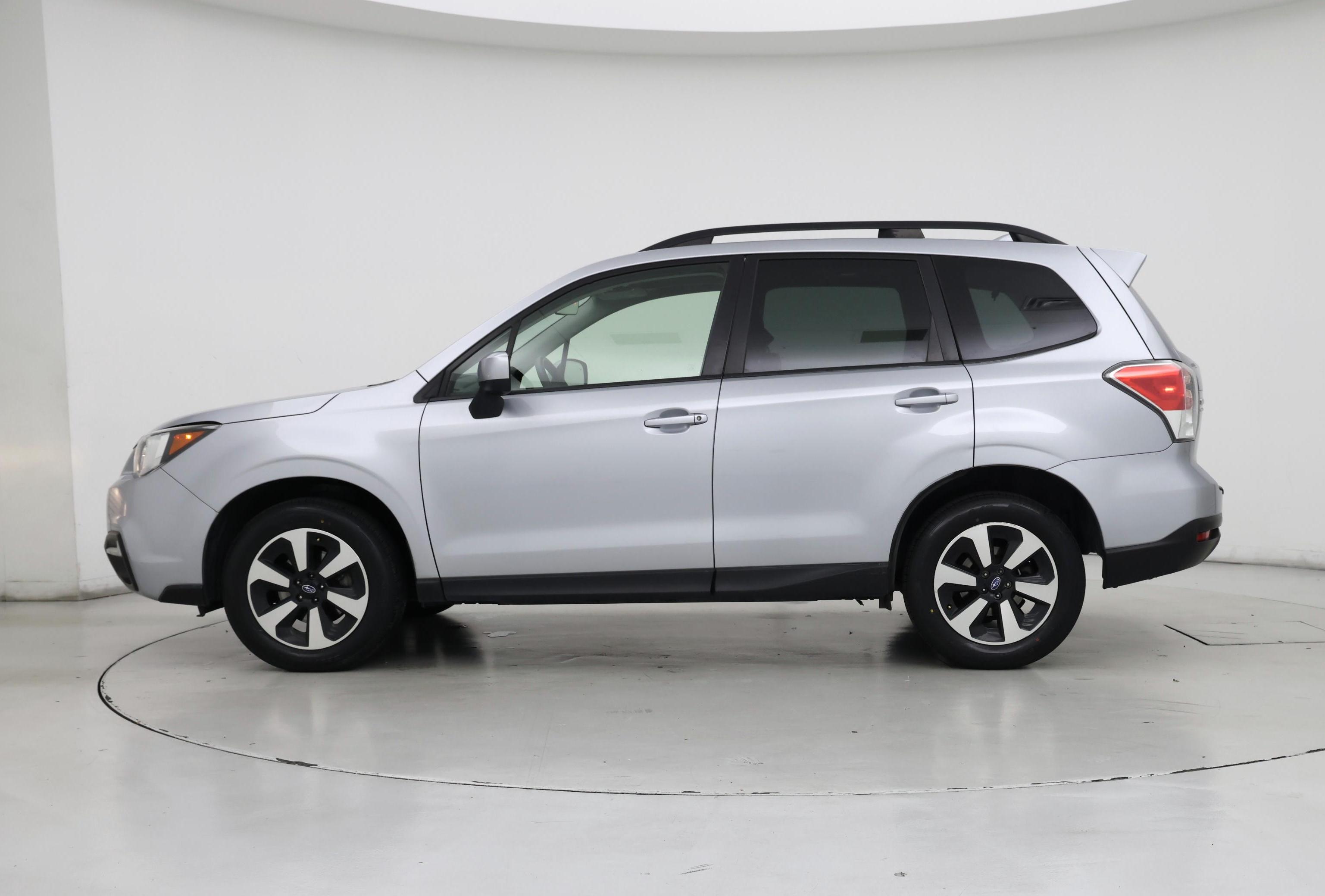 Thumbnail: 2018 Subaru Forester - 3