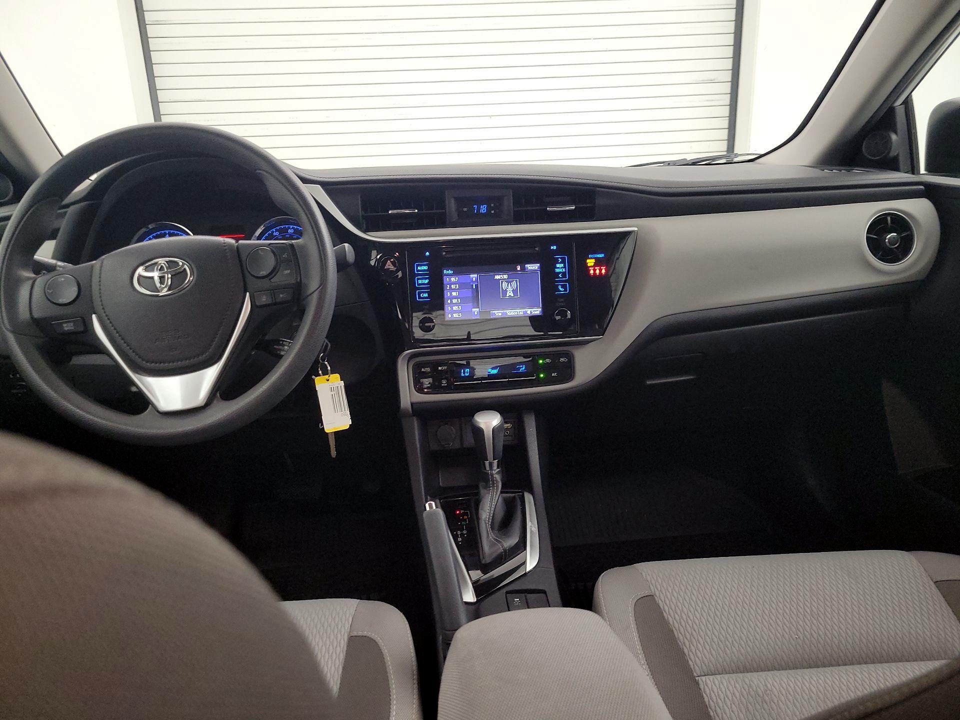Thumbnail: 2018 Toyota Corolla - 9