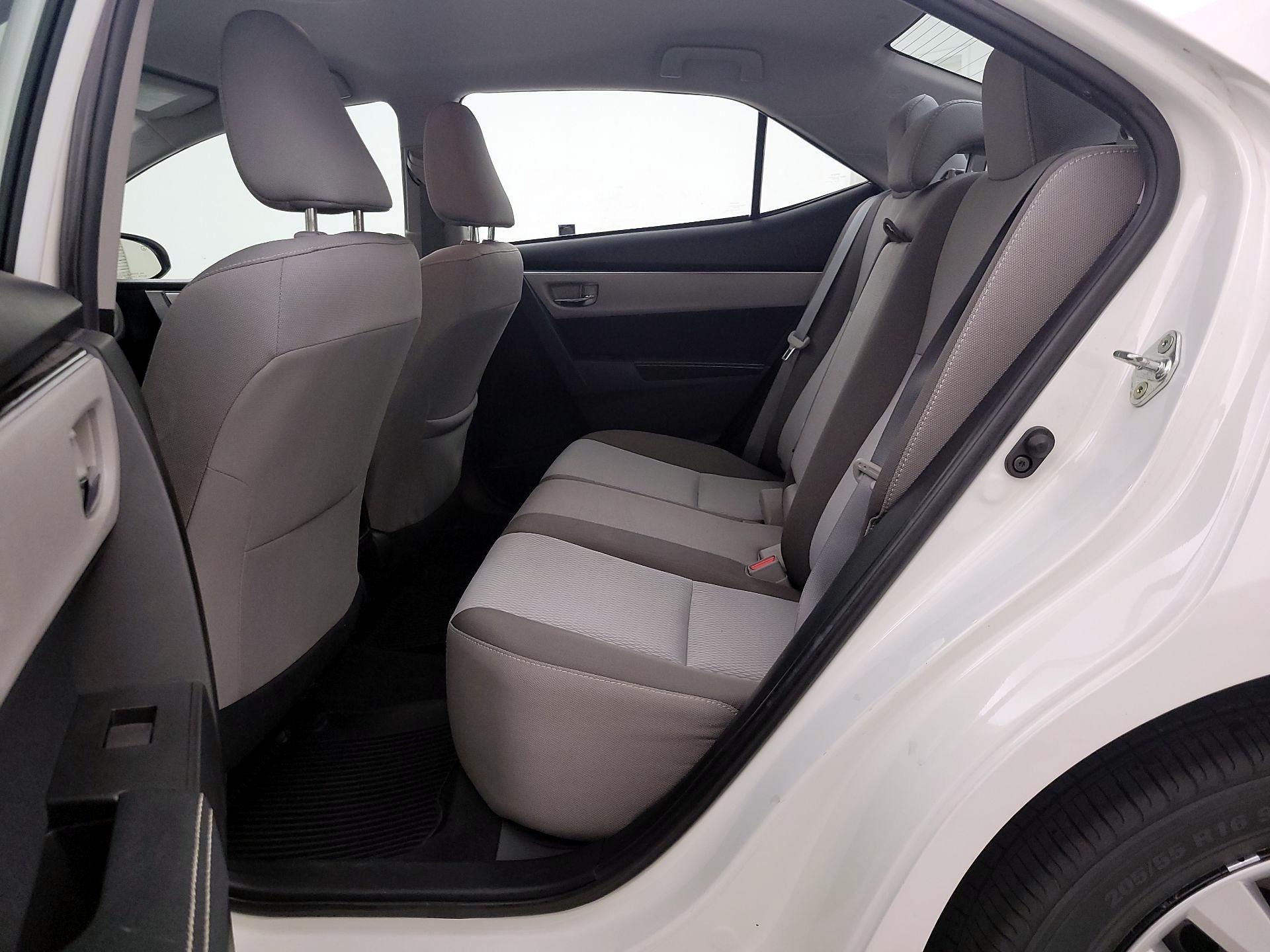 Thumbnail: 2018 Toyota Corolla - 18