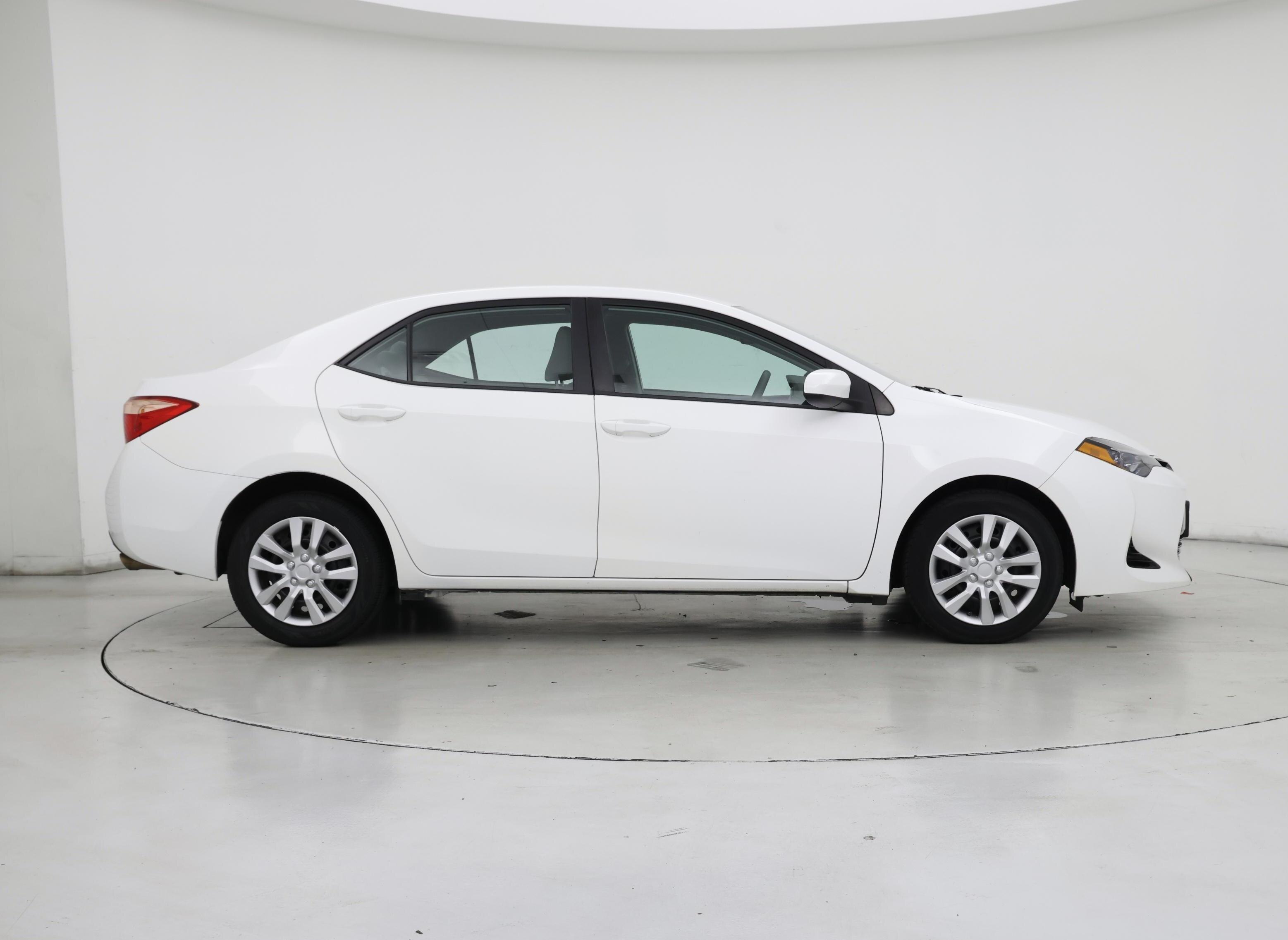 Thumbnail: 2018 Toyota Corolla - 7