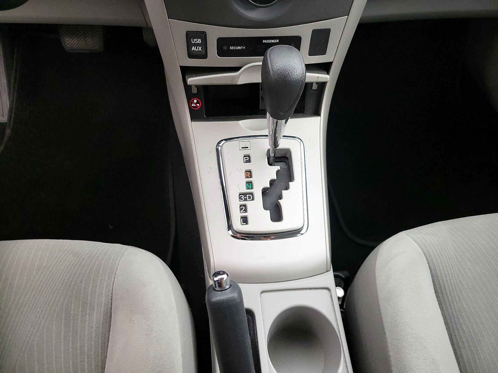 Thumbnail: 2013 Toyota Corolla - 16