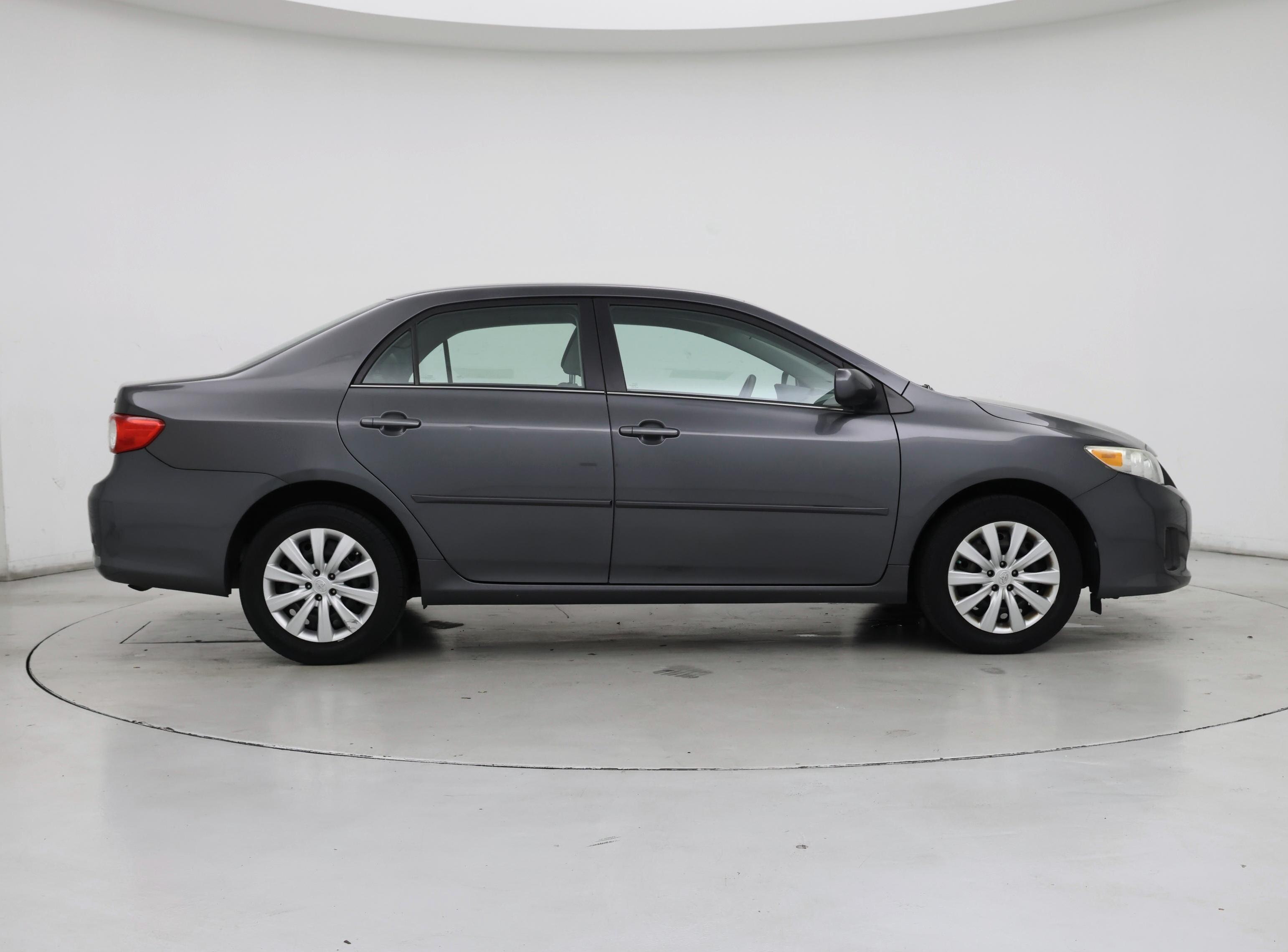 Thumbnail: 2013 Toyota Corolla - 7