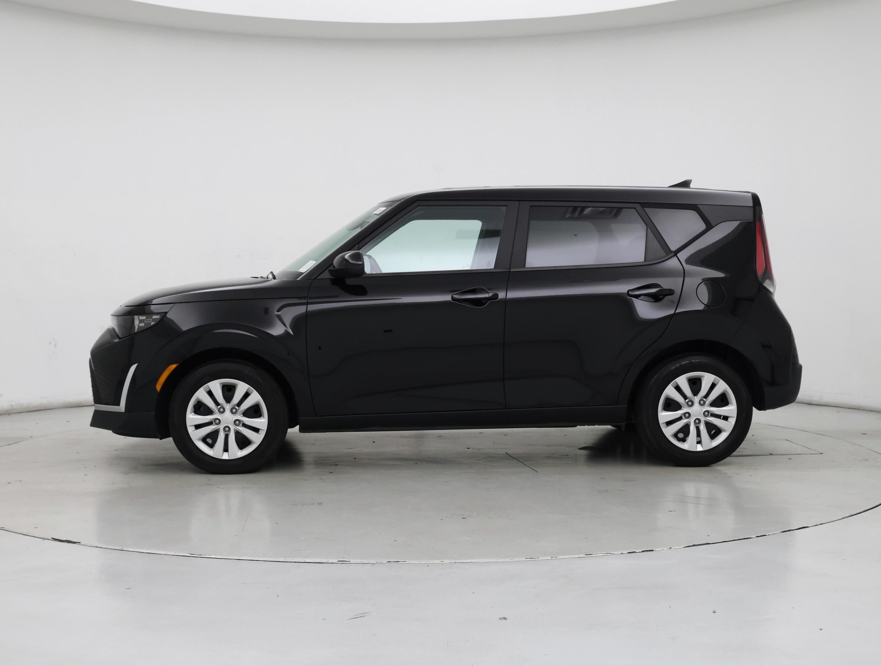 Thumbnail: 2023 Kia Soul - 3