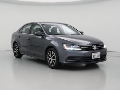 Gray 2017 Volkswagen Jetta SE
