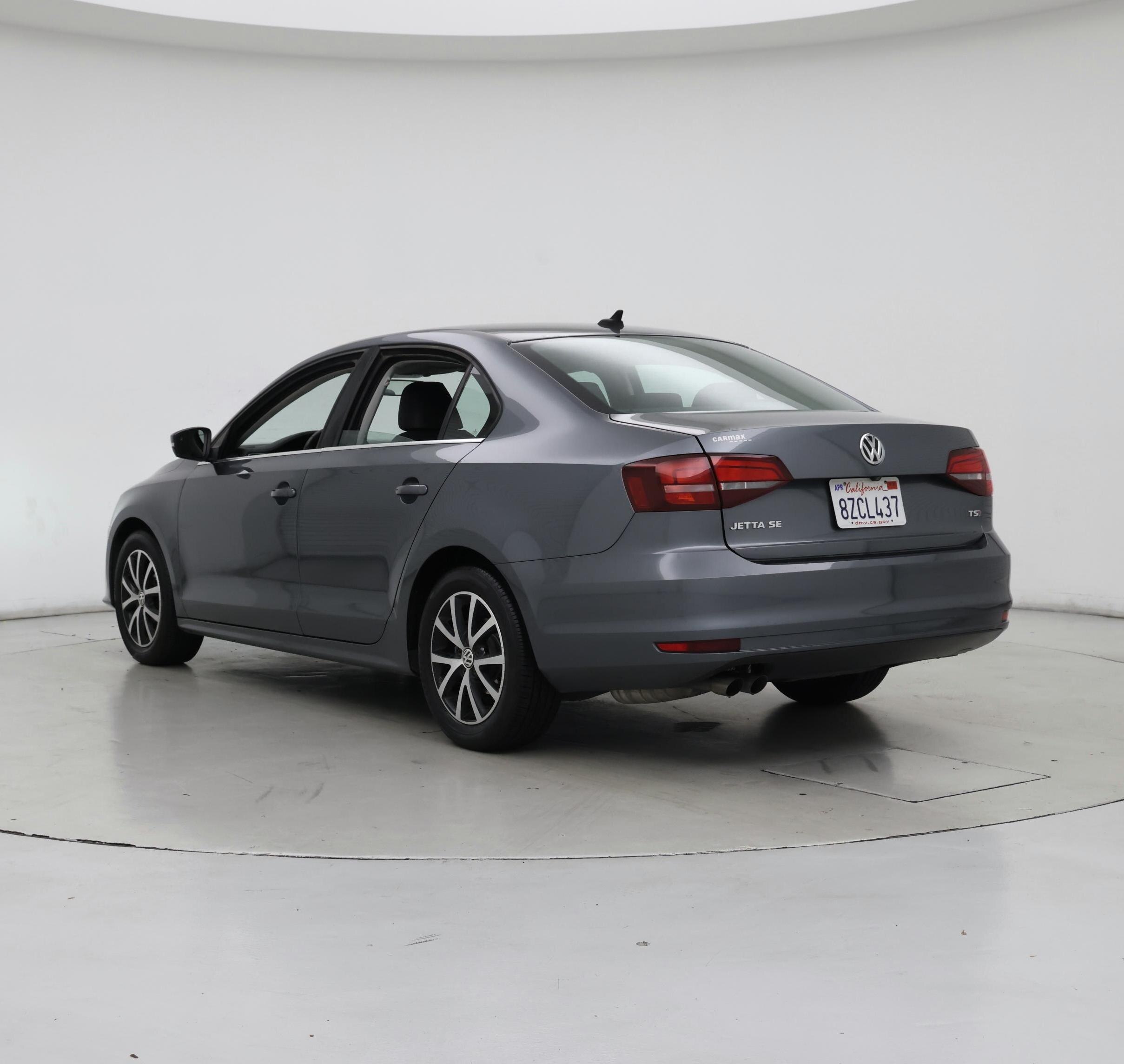 Thumbnail: 2017 Volkswagen Jetta - 2