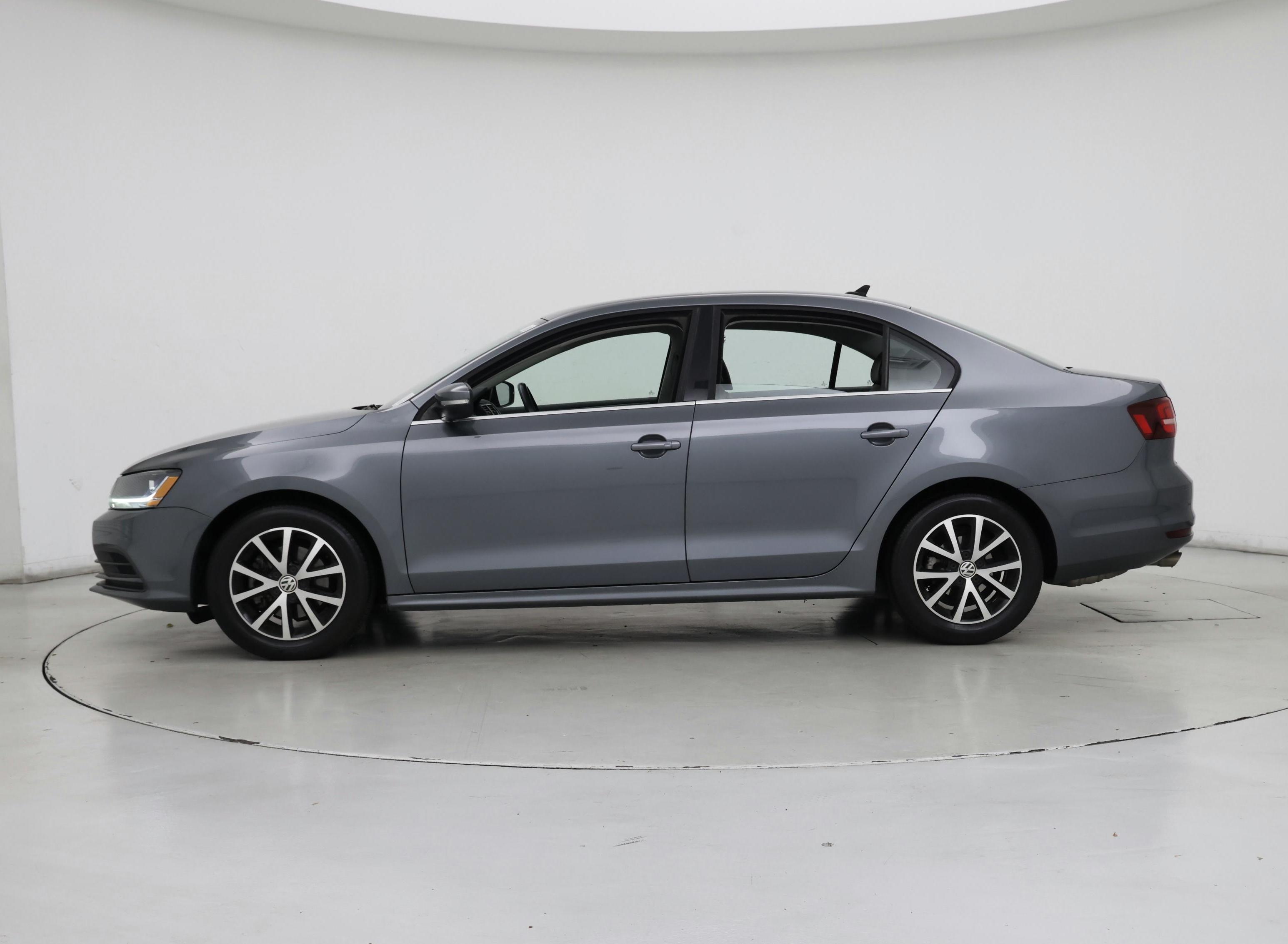 Thumbnail: 2017 Volkswagen Jetta - 3