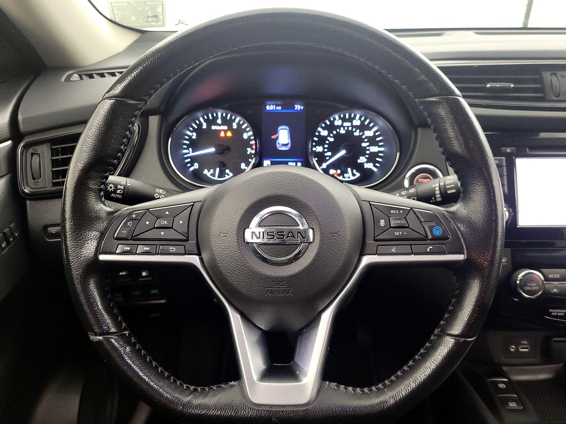 Thumbnail: 2020 Nissan Rogue - 10