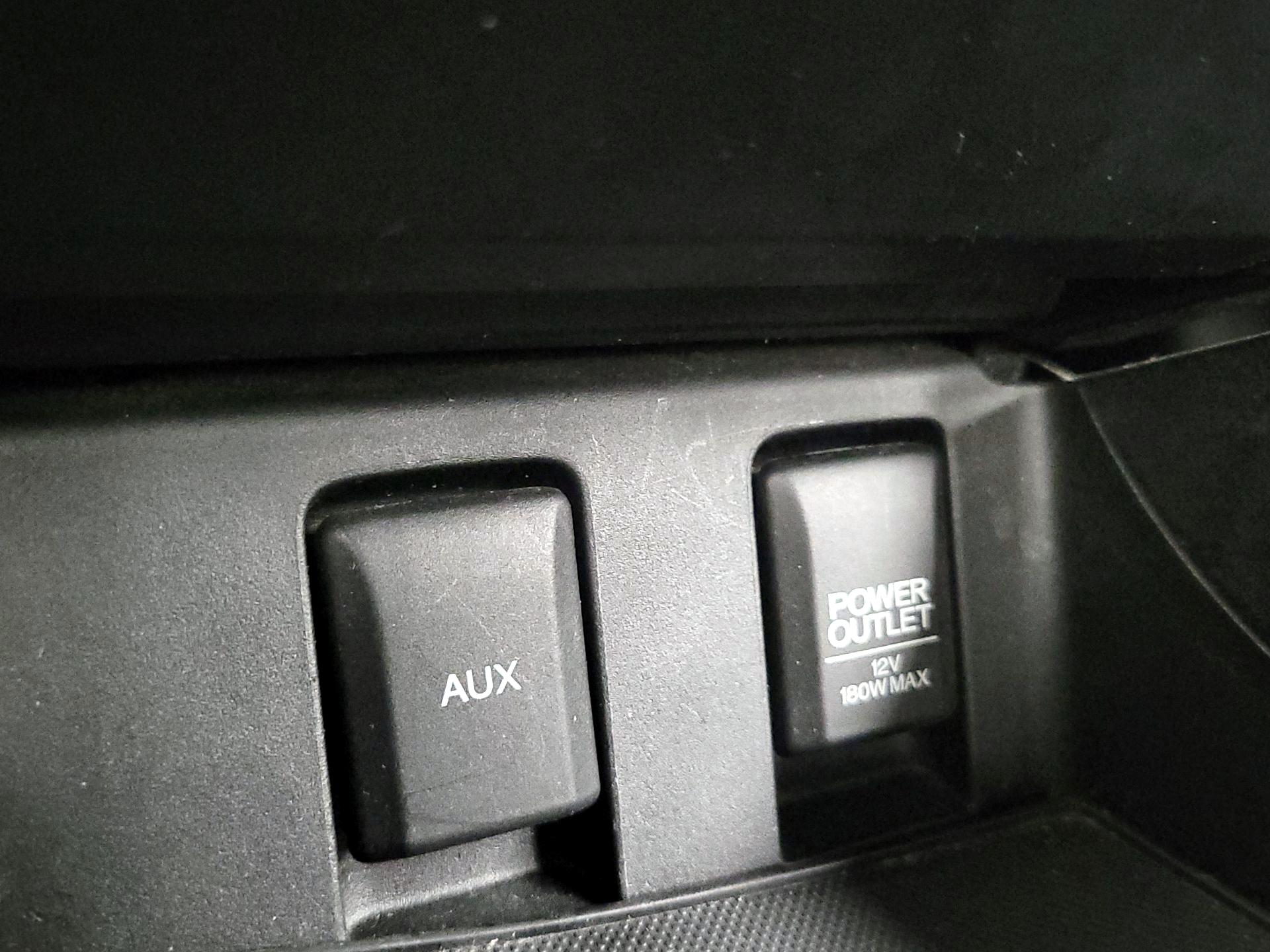 Thumbnail: 2013 Honda Civic - 18