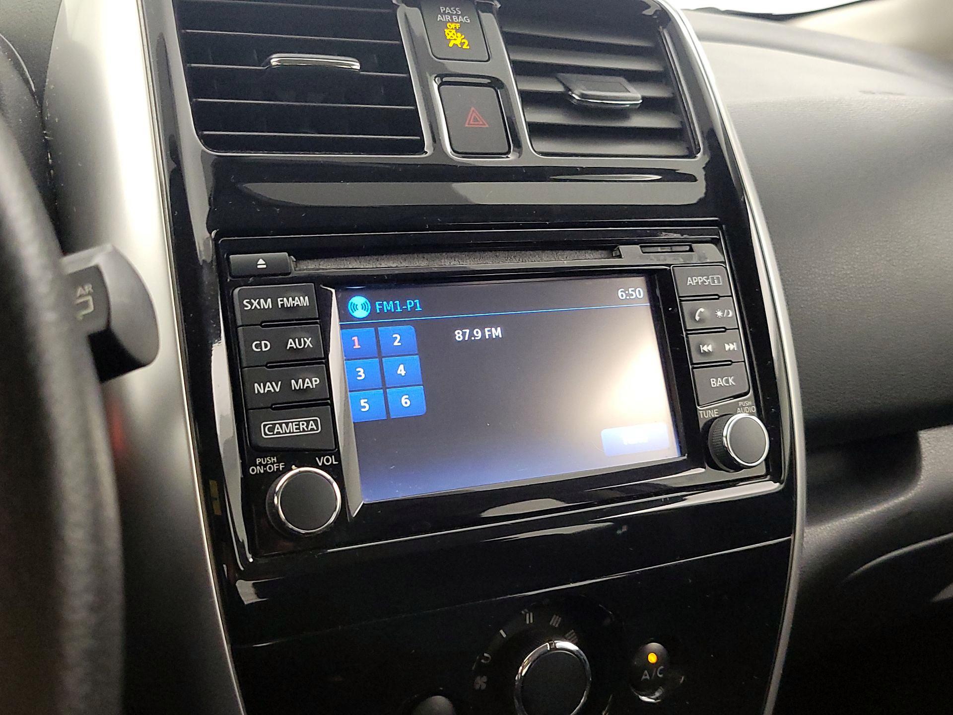 Thumbnail: 2015 Nissan Versa Note - 15
