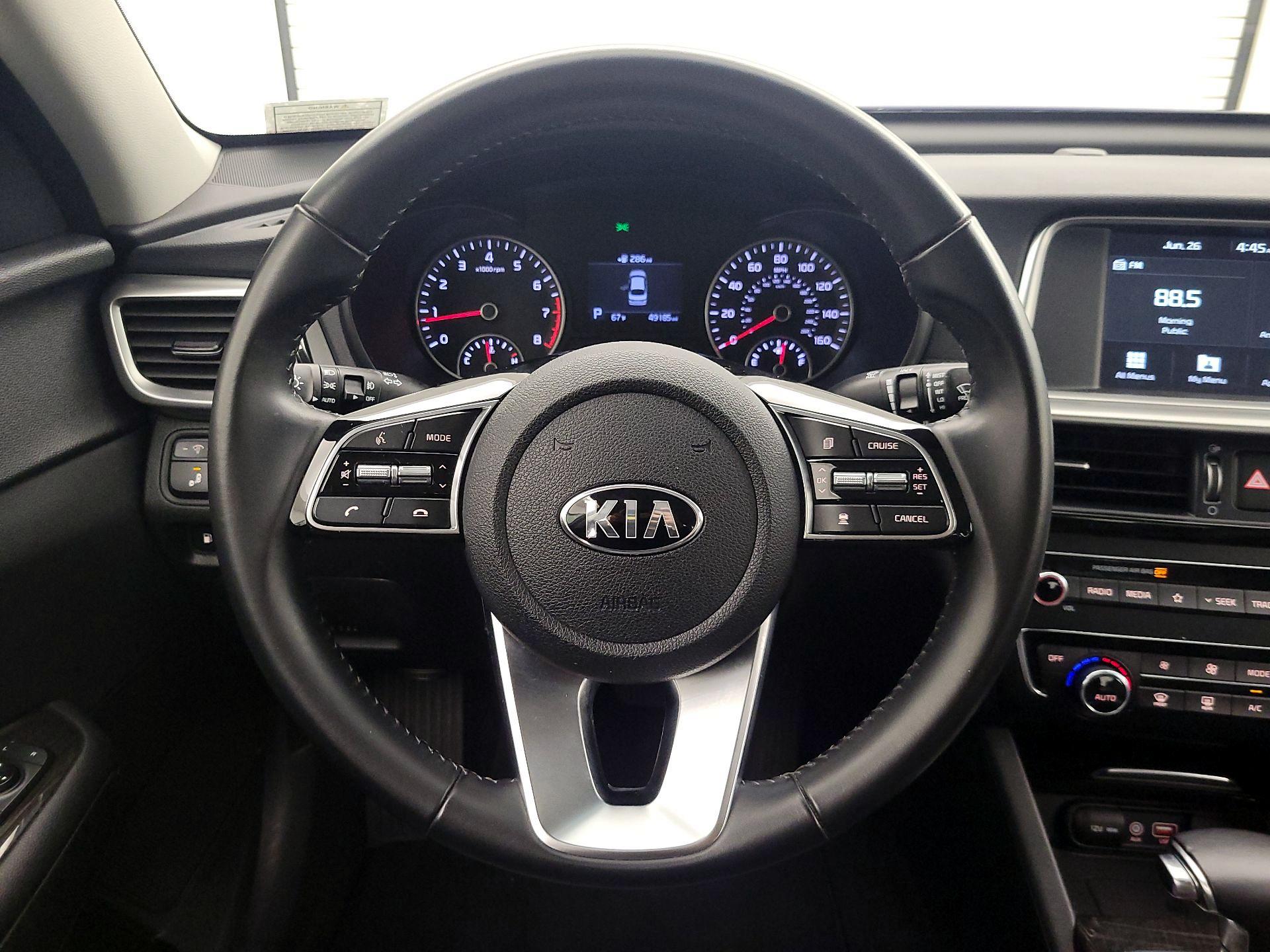 Thumbnail: 2020 Kia Optima - 10