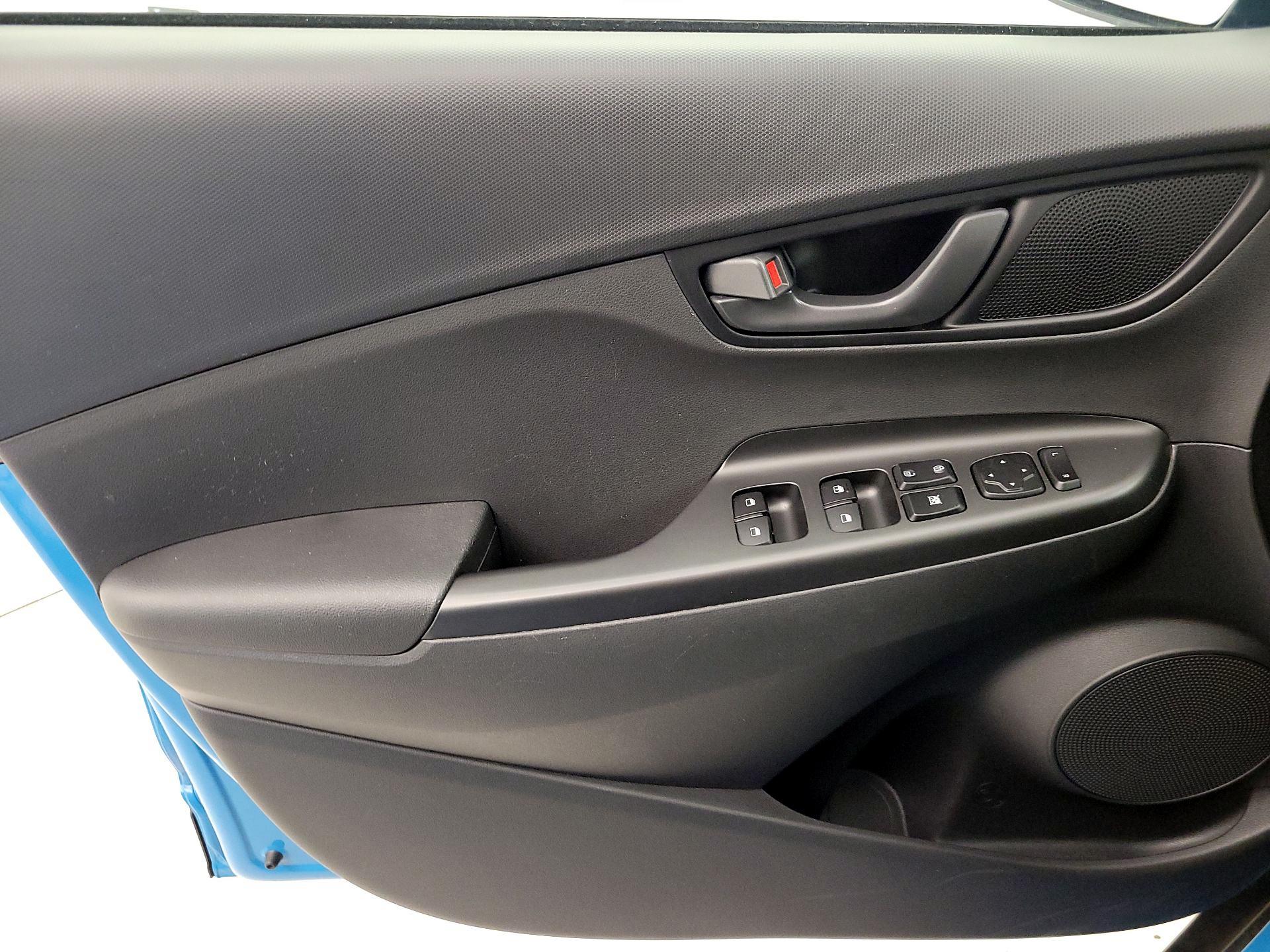 Thumbnail: 2022 Hyundai Kona - 12