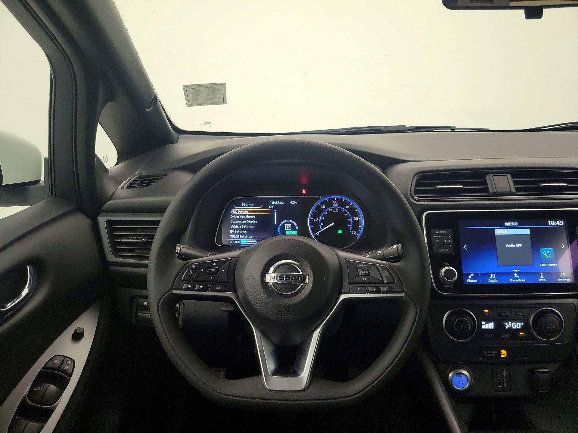 Thumbnail: 2022 Nissan Leaf - 10