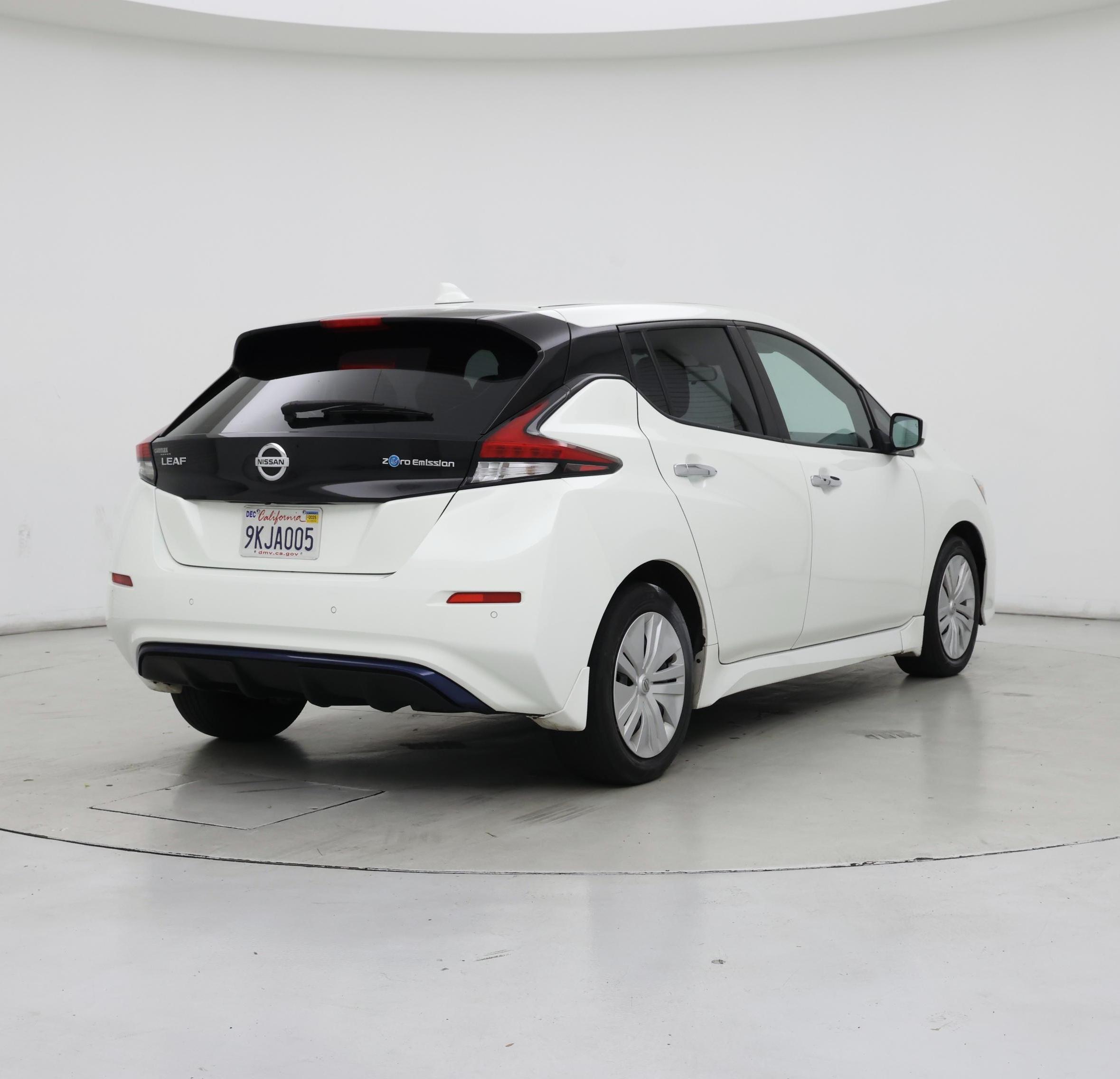 Thumbnail: 2022 Nissan Leaf - 8