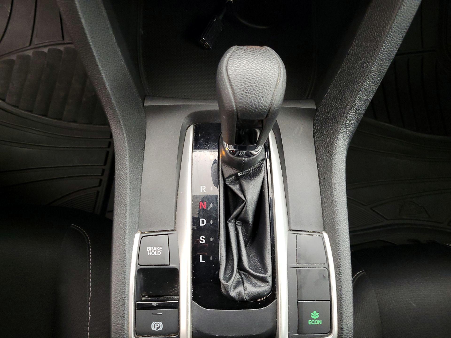 Thumbnail: 2019 Honda Civic - 17