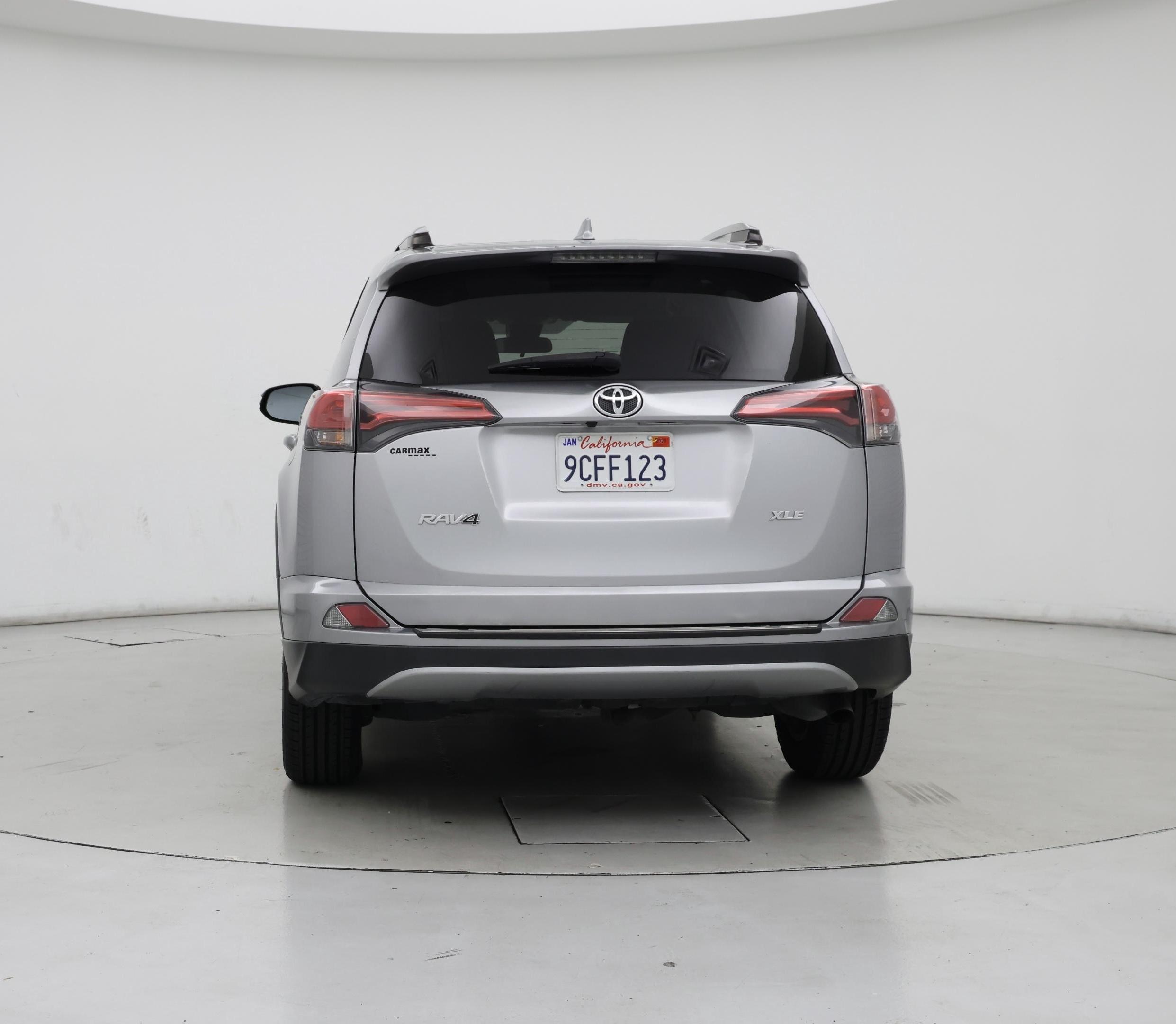 Thumbnail: 2018 Toyota RAV4 - 6