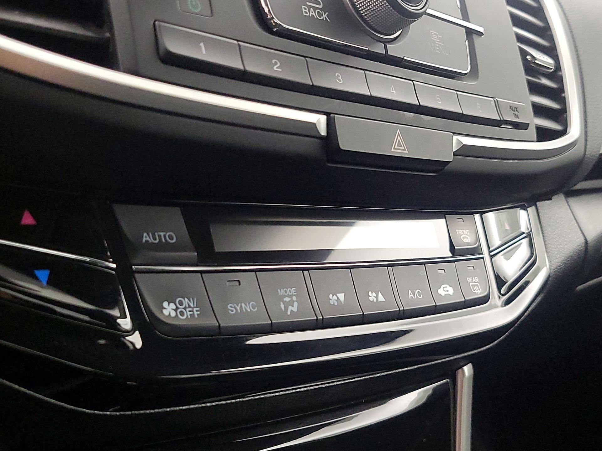 Thumbnail: 2016 Honda Accord - 16