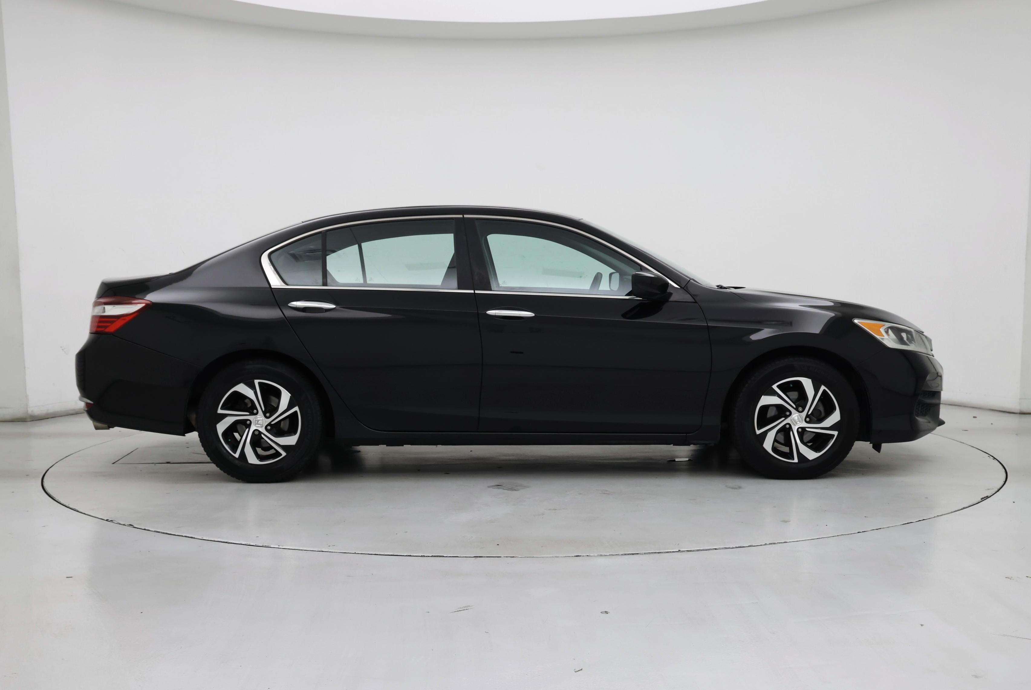 Thumbnail: 2016 Honda Accord - 7