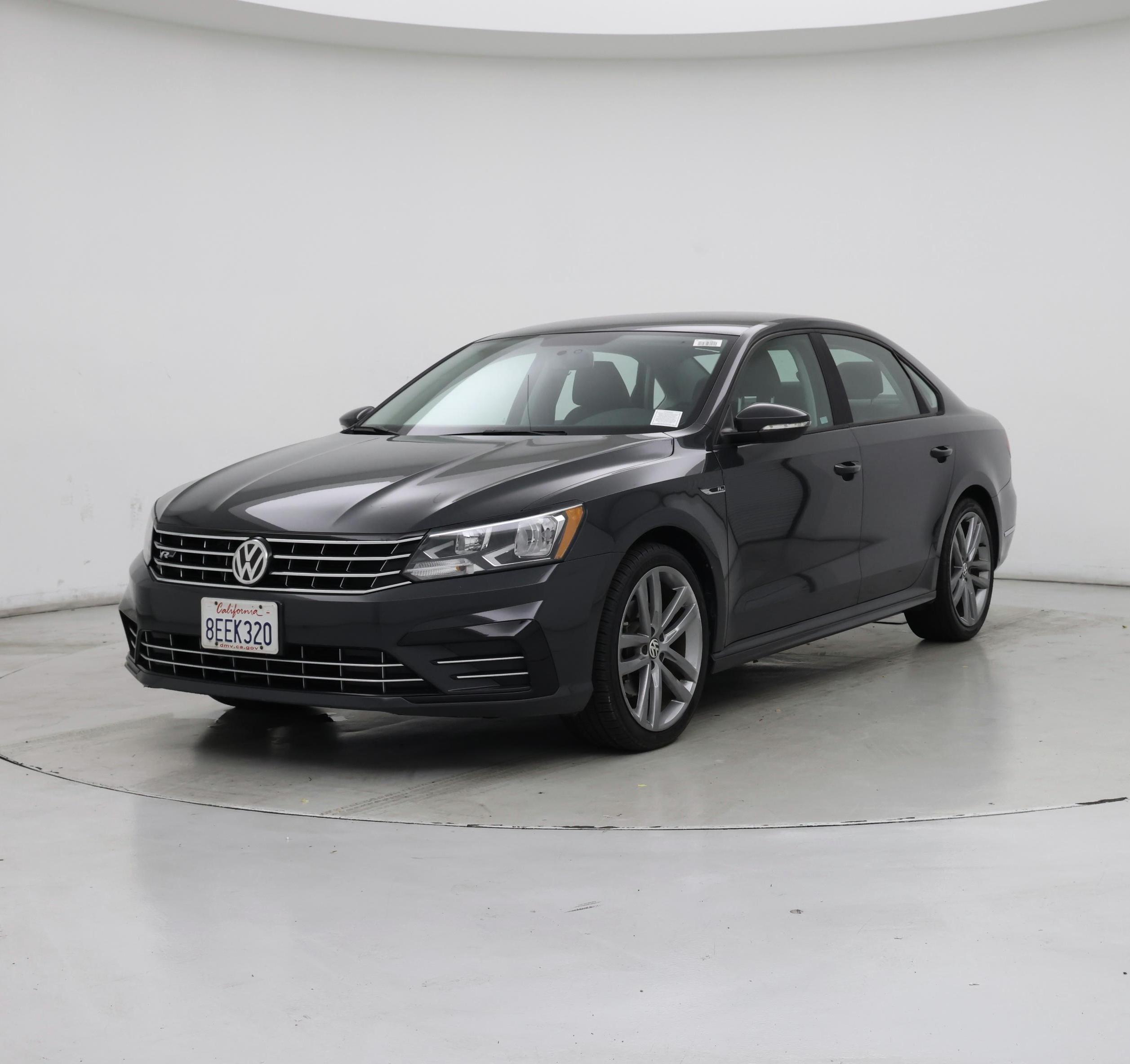 Thumbnail: 2018 Volkswagen Passat - 4
