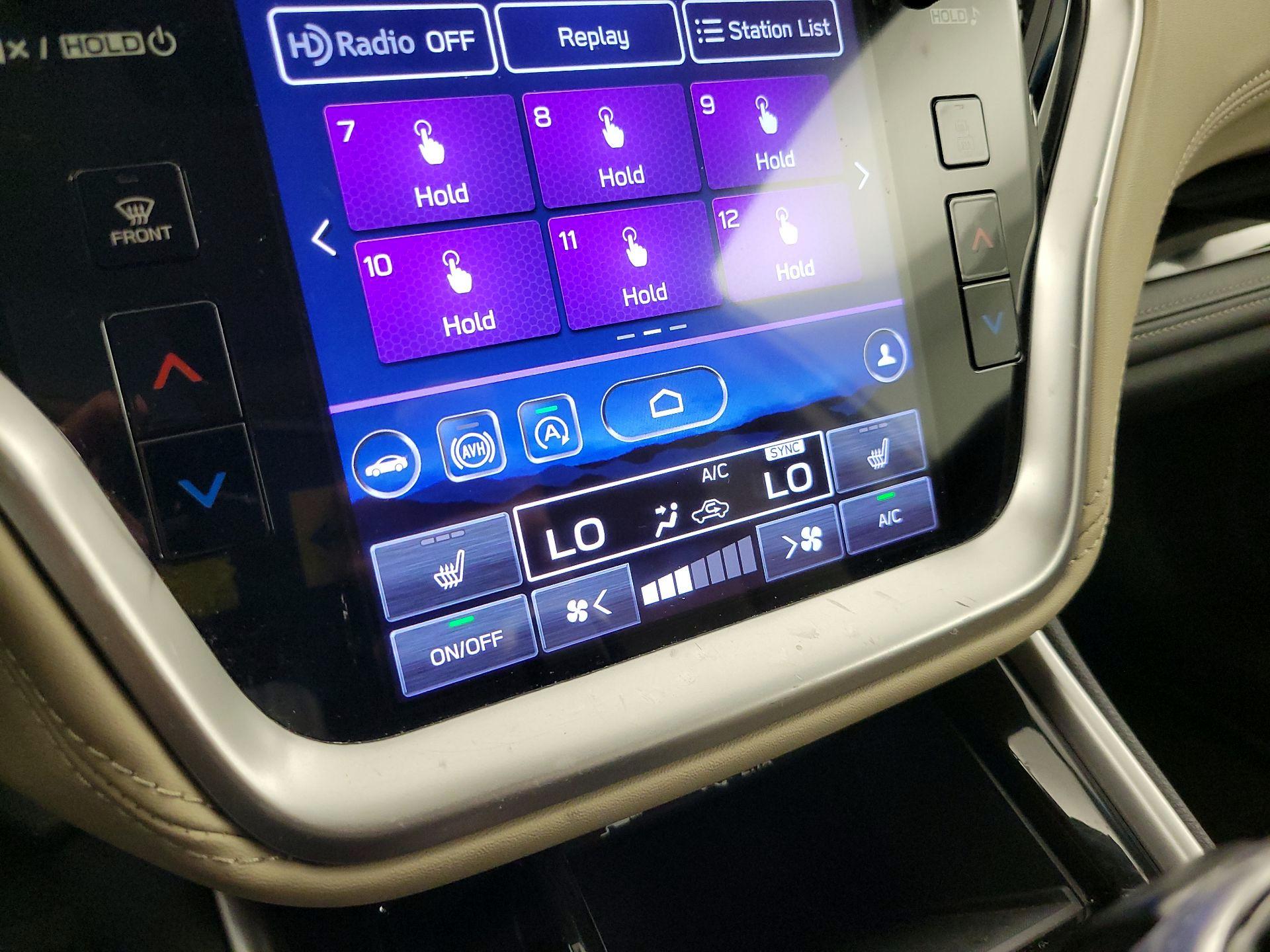 Thumbnail: 2022 Subaru Outback - 17