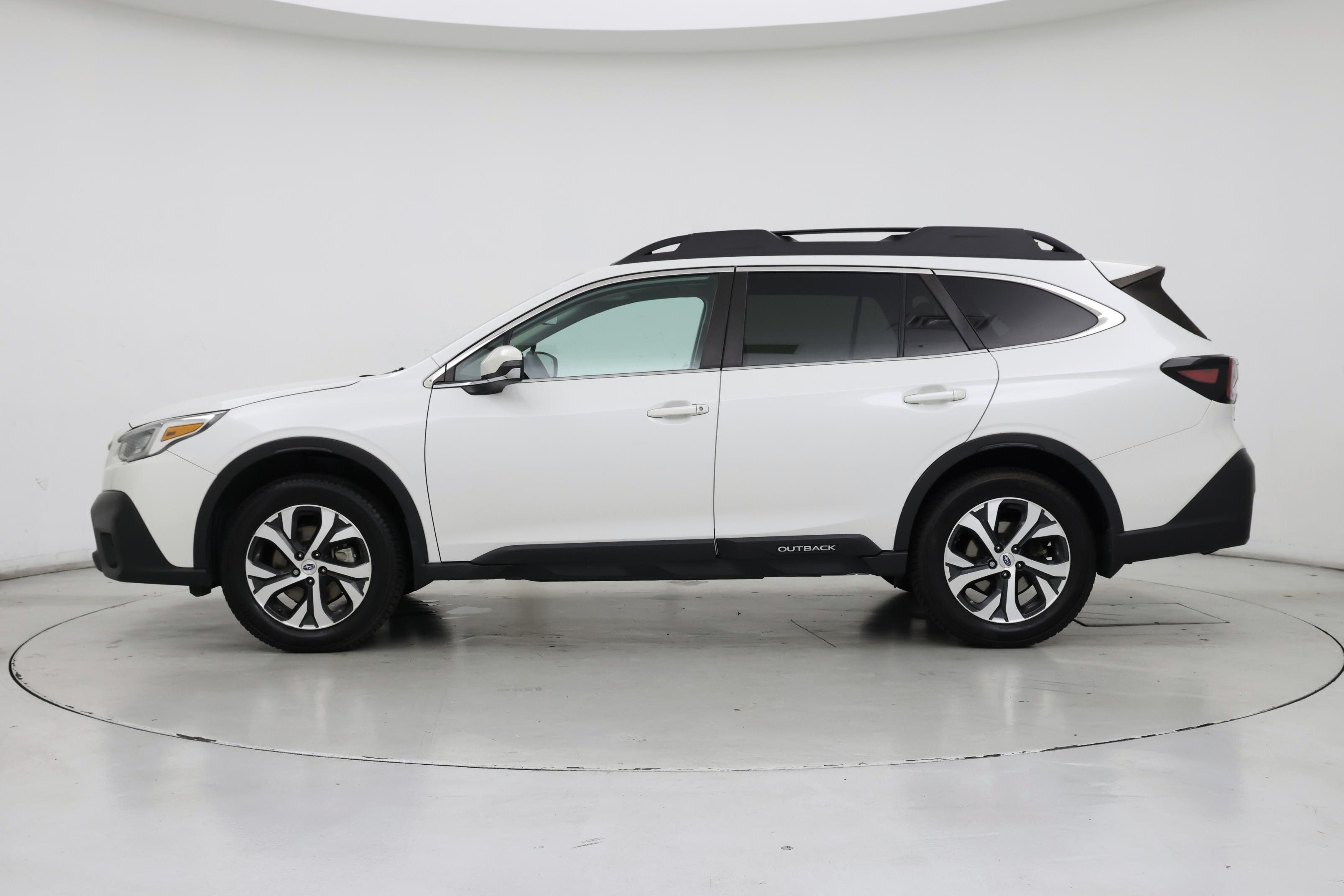 Thumbnail: 2022 Subaru Outback - 3