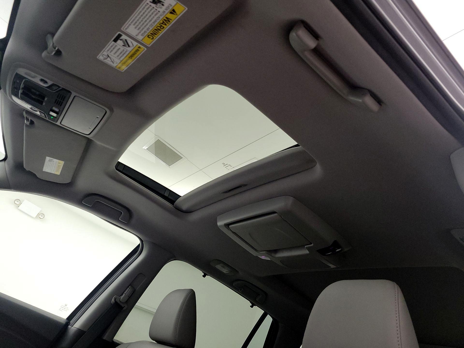Thumbnail: 2019 Honda Pilot - 20