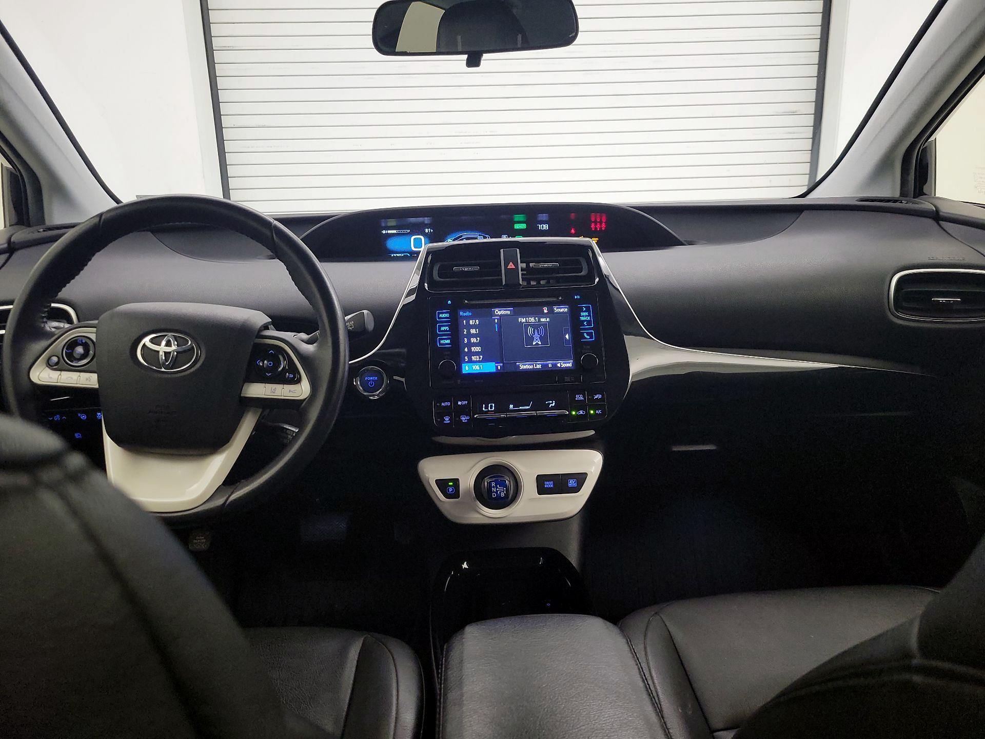 Thumbnail: 2018 Toyota Prius - 9