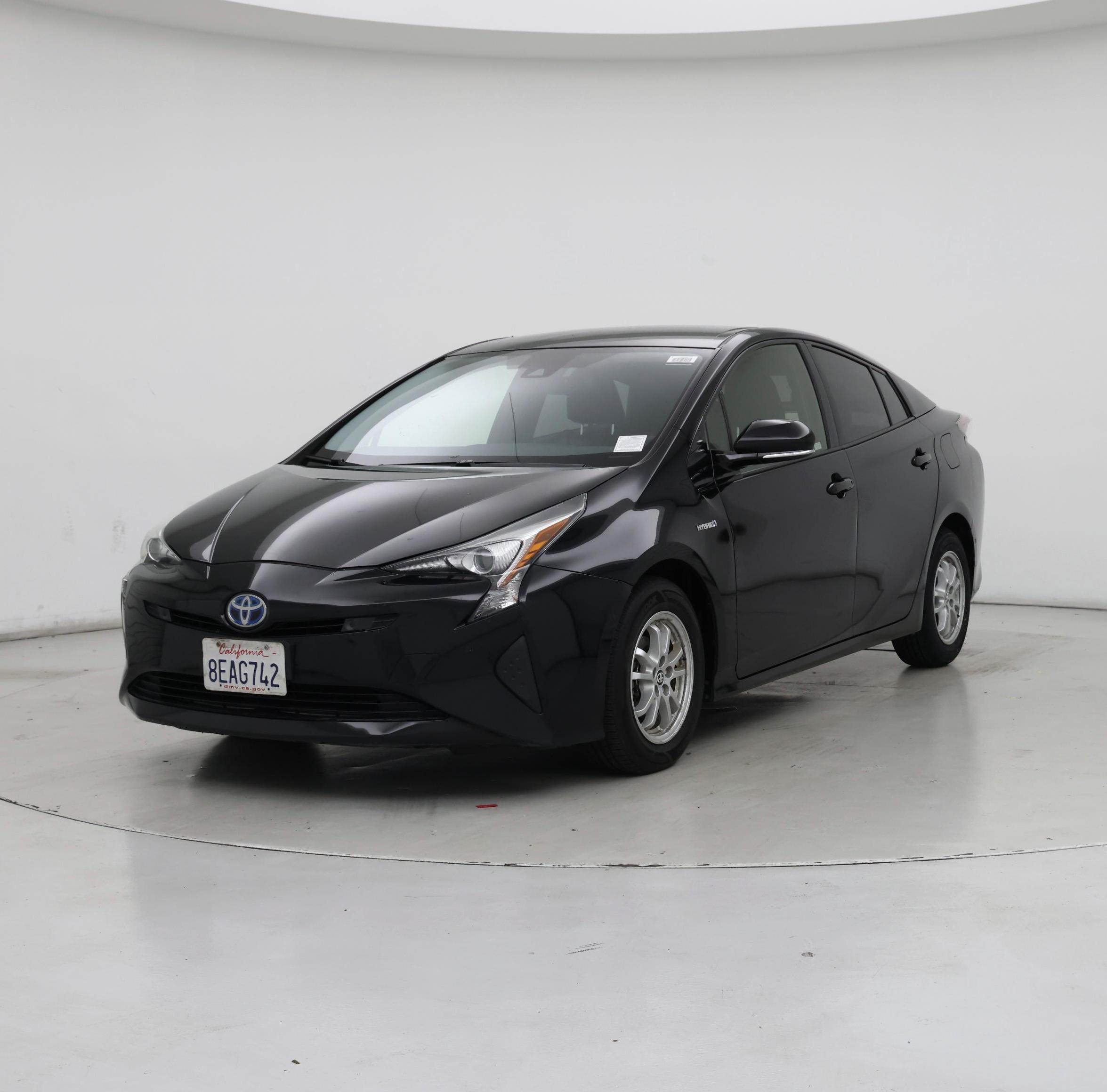 Thumbnail: 2018 Toyota Prius - 4