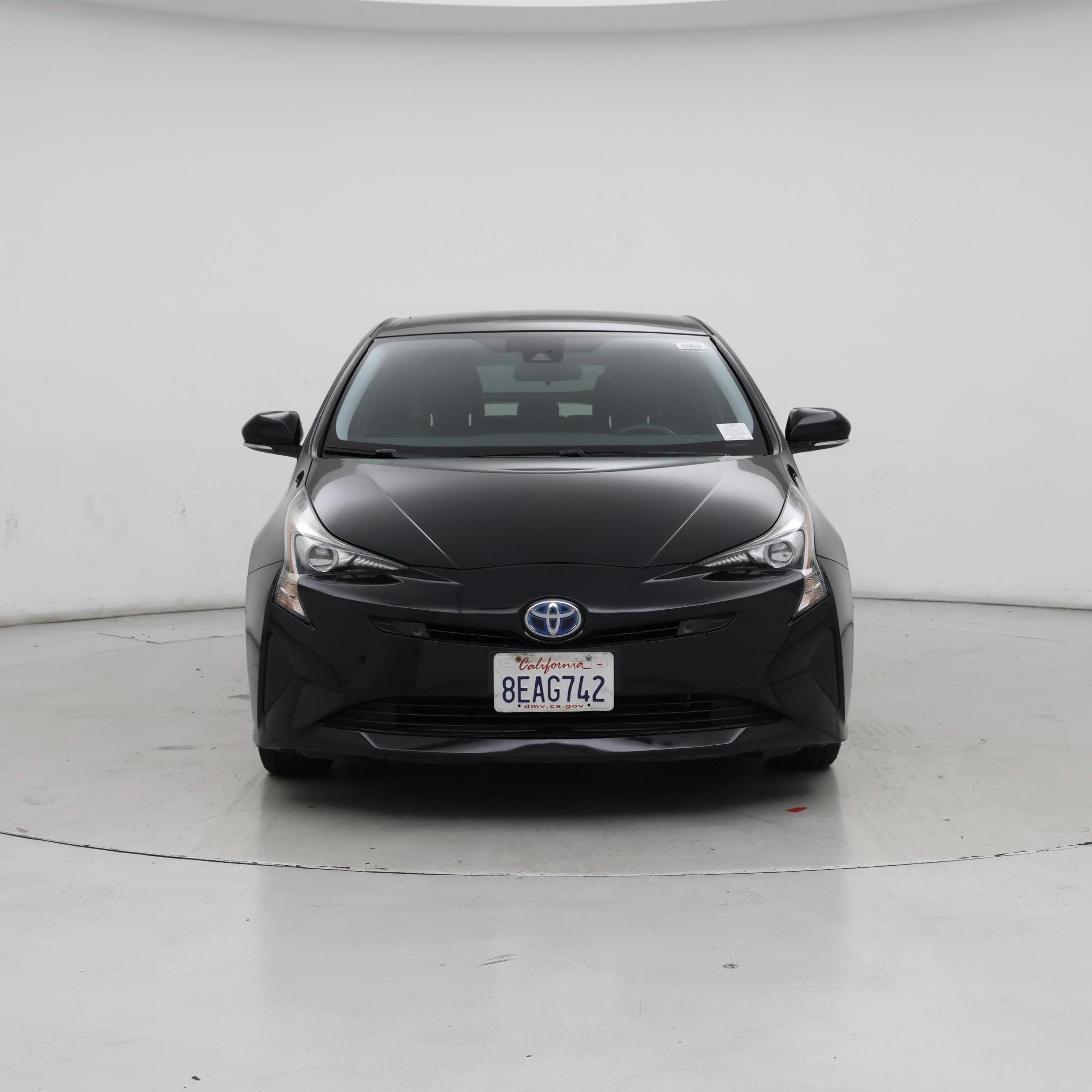 Thumbnail: 2018 Toyota Prius - 5