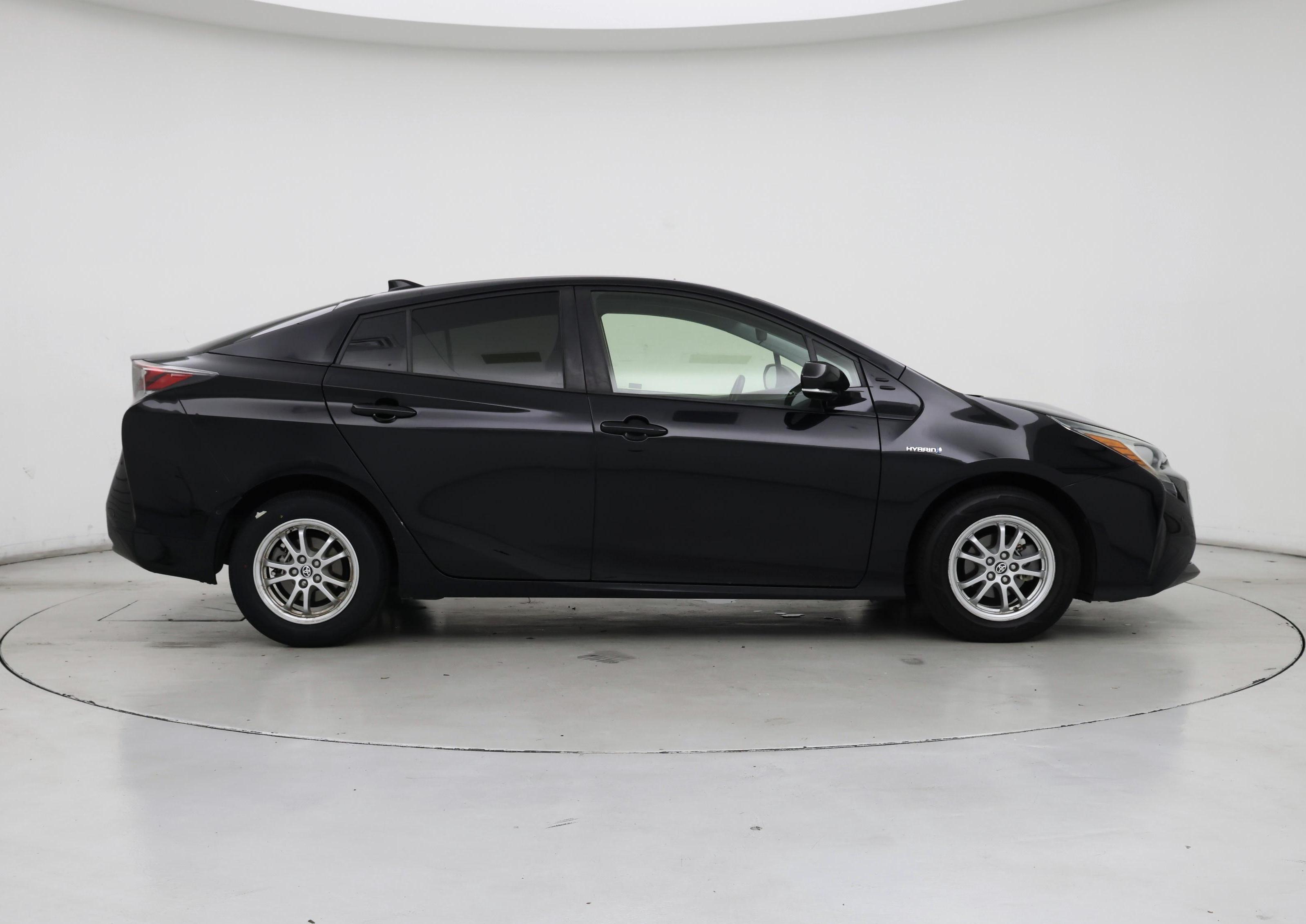 Thumbnail: 2018 Toyota Prius - 7